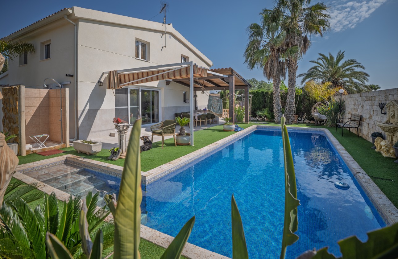 Herverkoop - Finca Landelijk pand -
Elche - Daimés