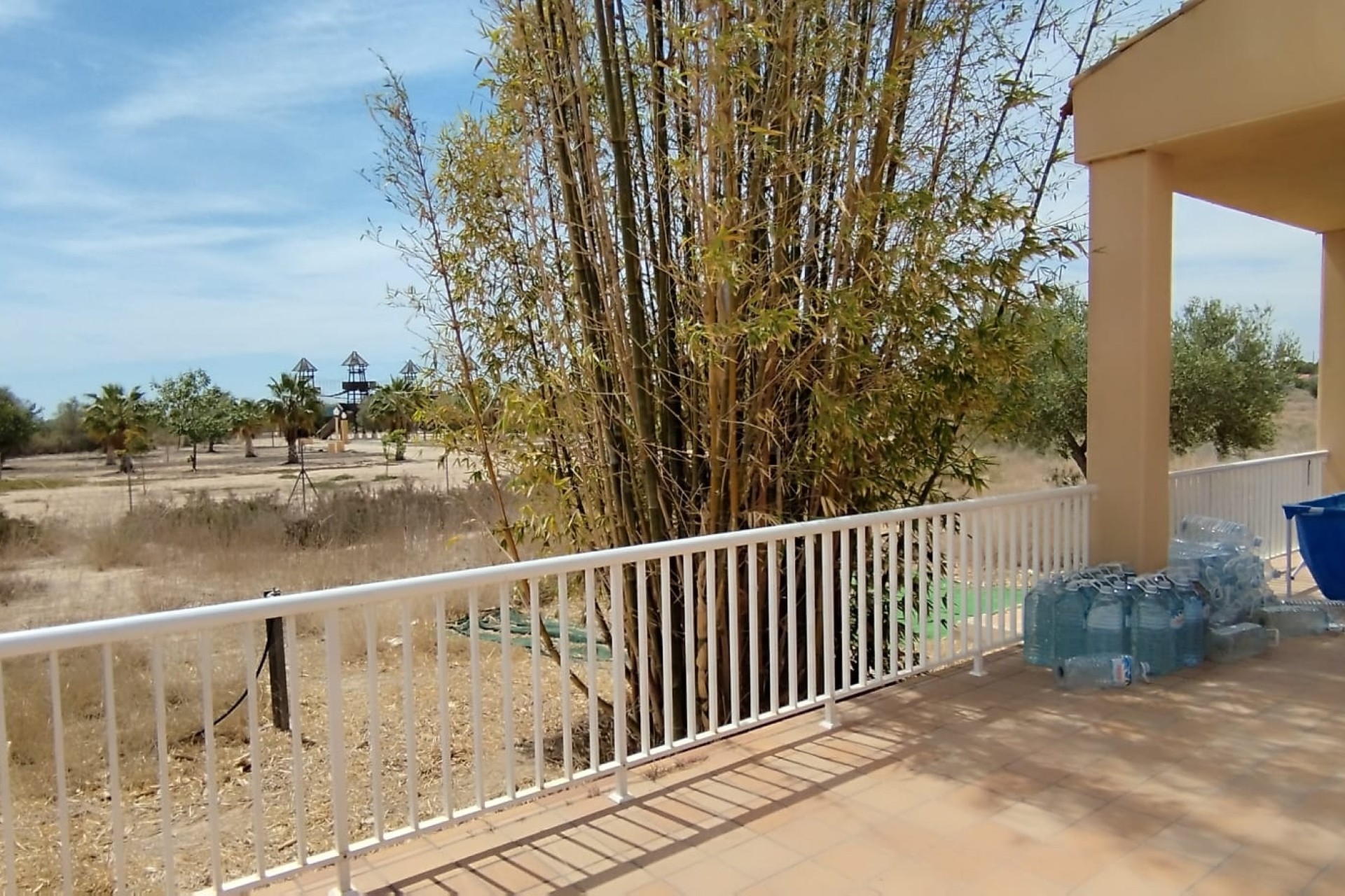 Herverkoop - Finca Landelijk pand -
Elche