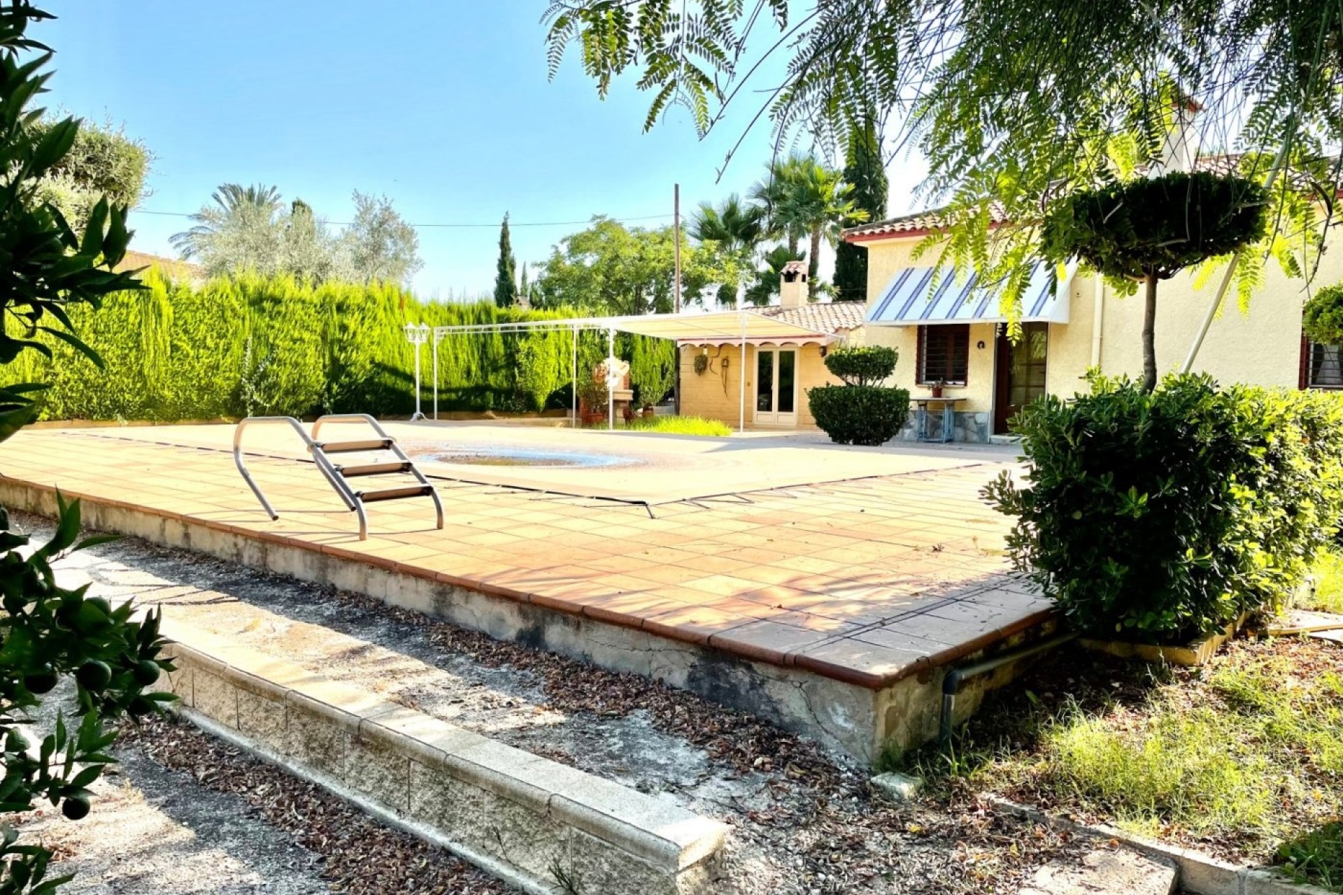 Herverkoop - Finca Landelijk pand -
Elche