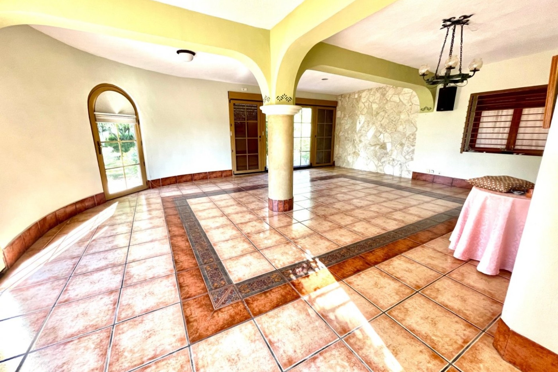 Herverkoop - Finca Landelijk pand -
Elche