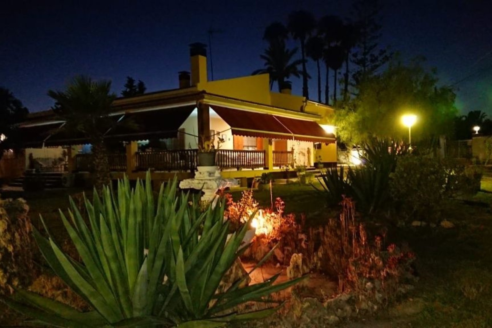 Herverkoop - Finca Landelijk pand -
Elche