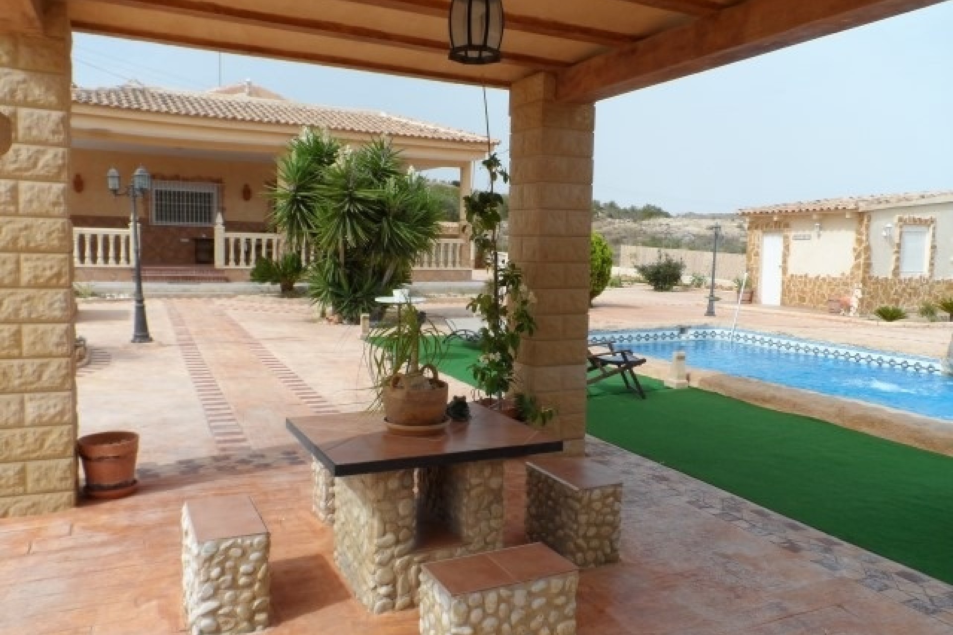 Herverkoop - Finca Landelijk pand -
Elche