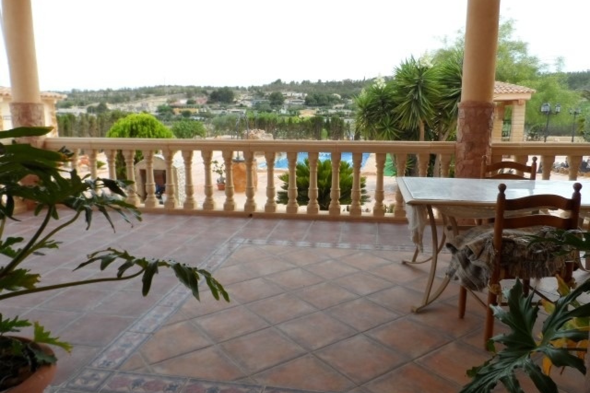 Herverkoop - Finca Landelijk pand -
Elche