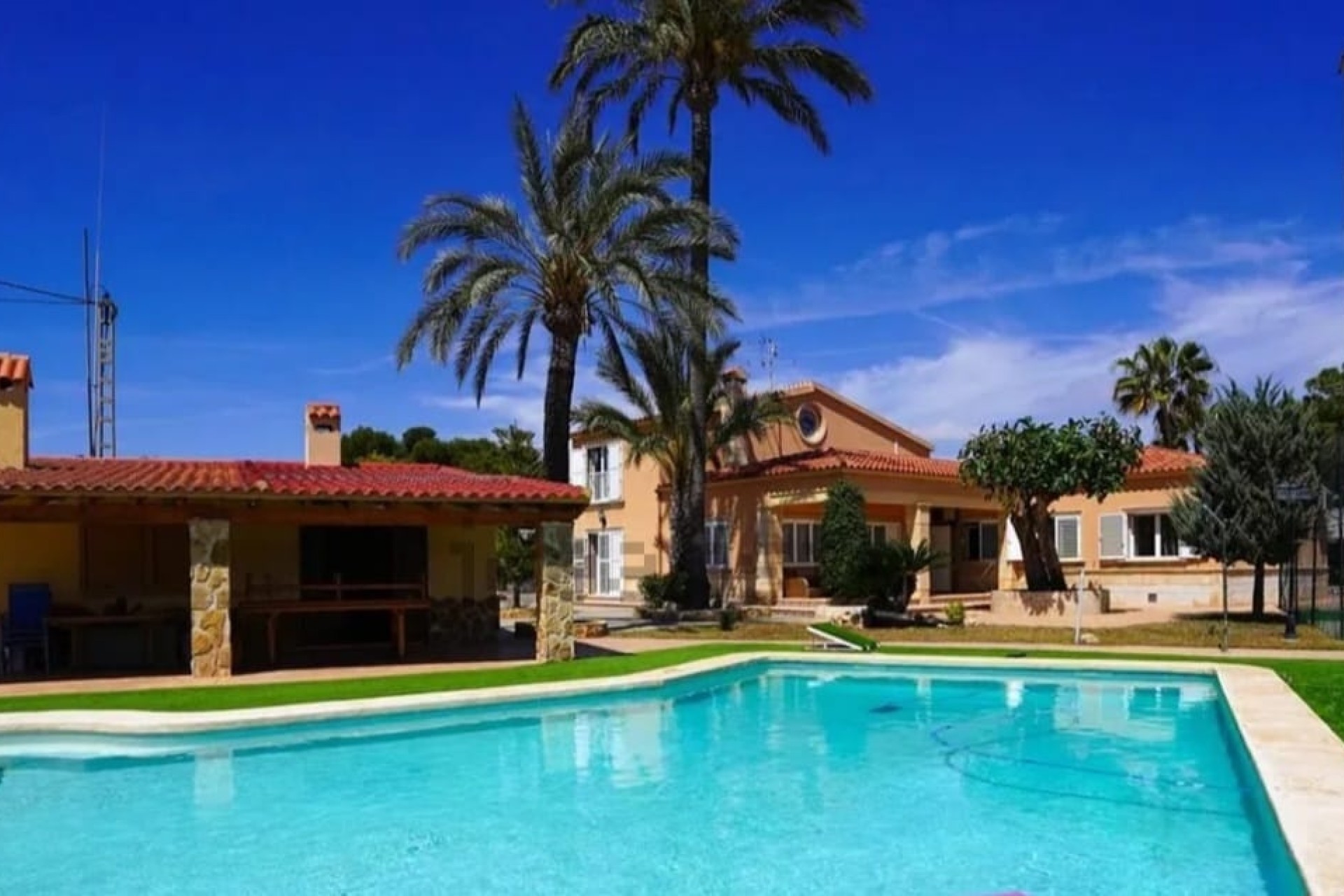 Herverkoop - Finca Landelijk pand -
Elche