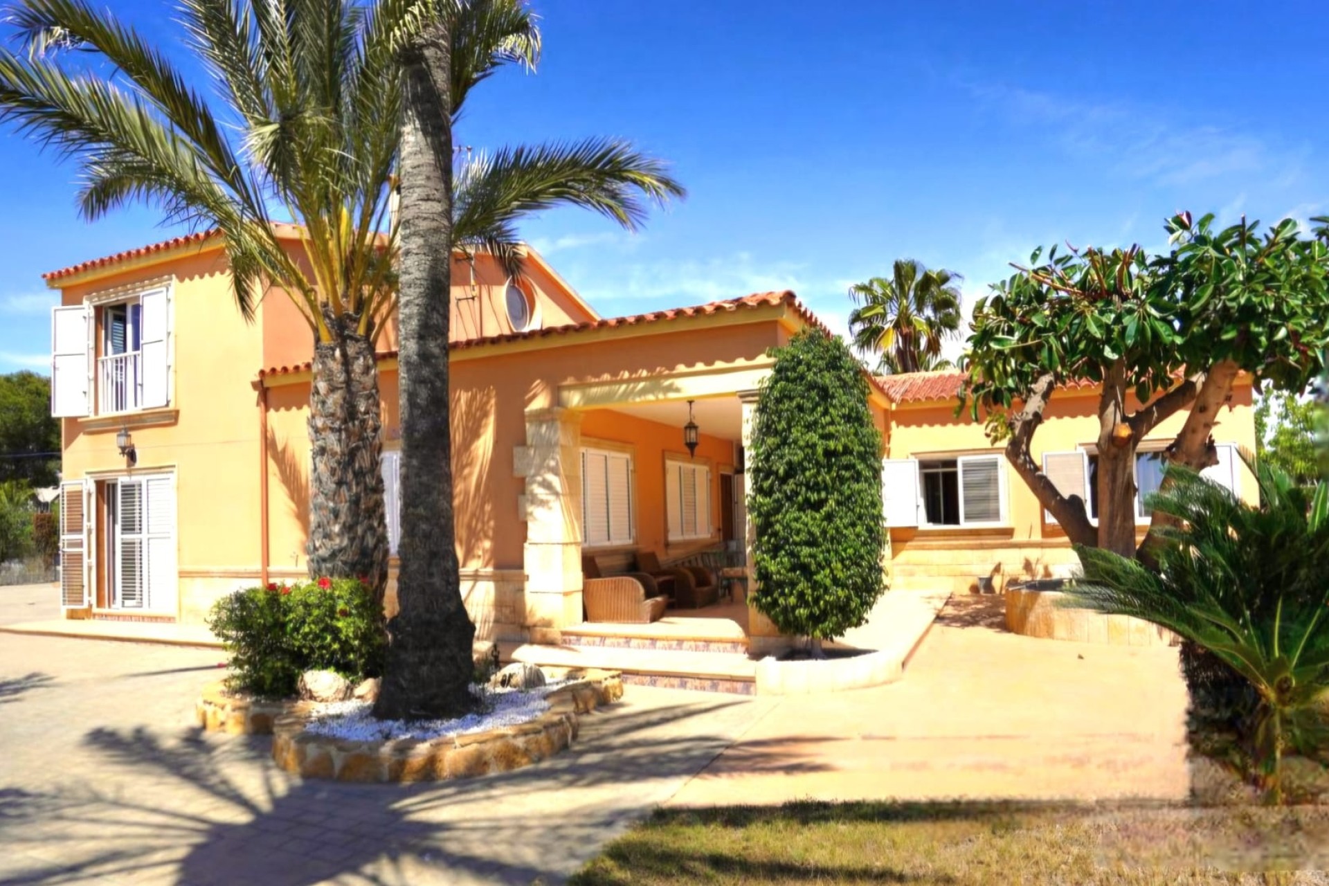 Herverkoop - Finca Landelijk pand -
Elche