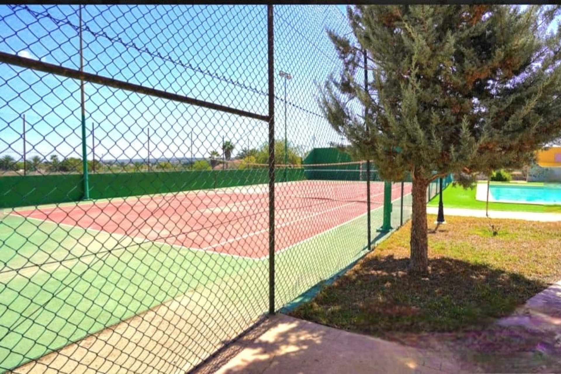 Herverkoop - Finca Landelijk pand -
Elche