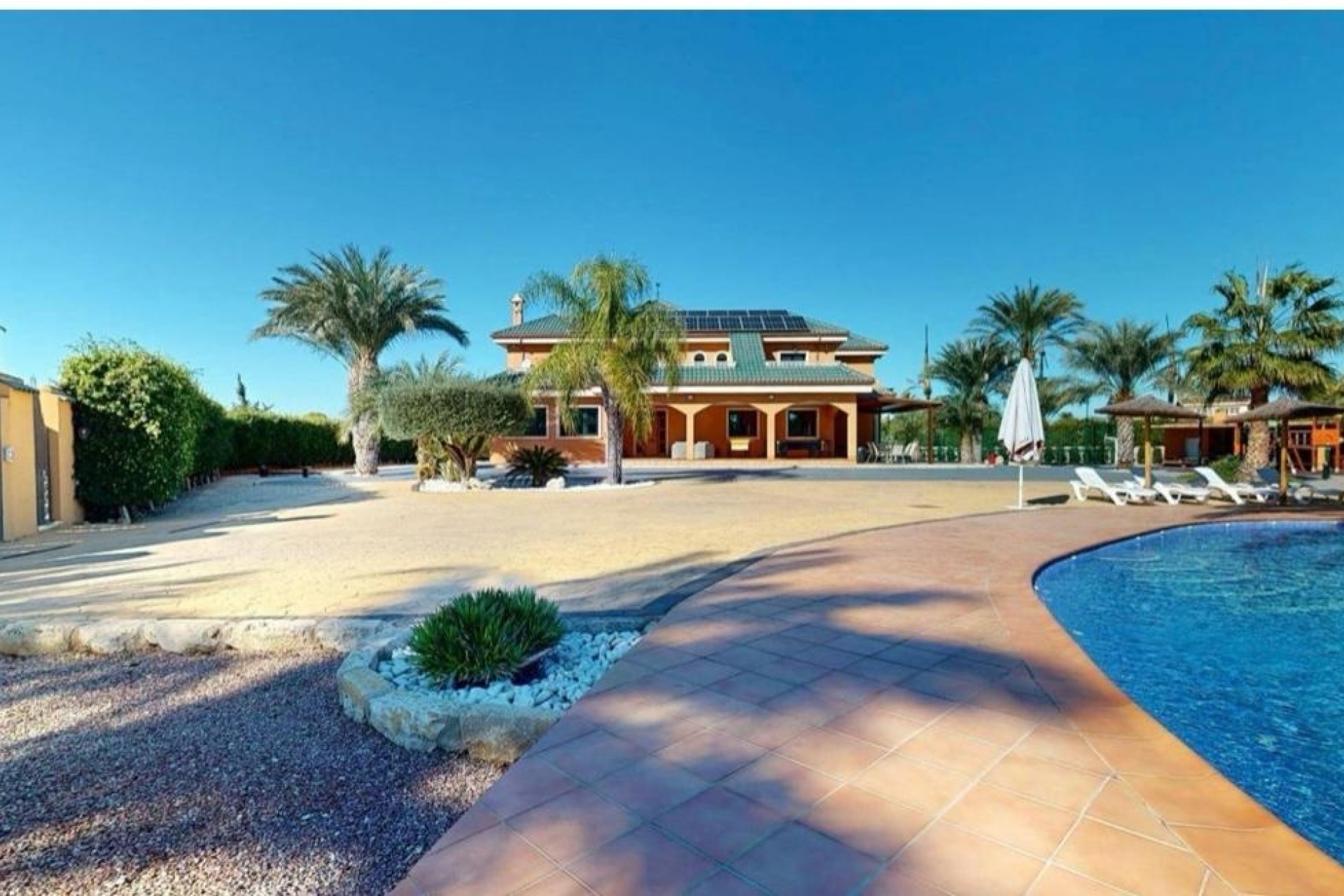 Herverkoop - Finca Landelijk pand -
Elche