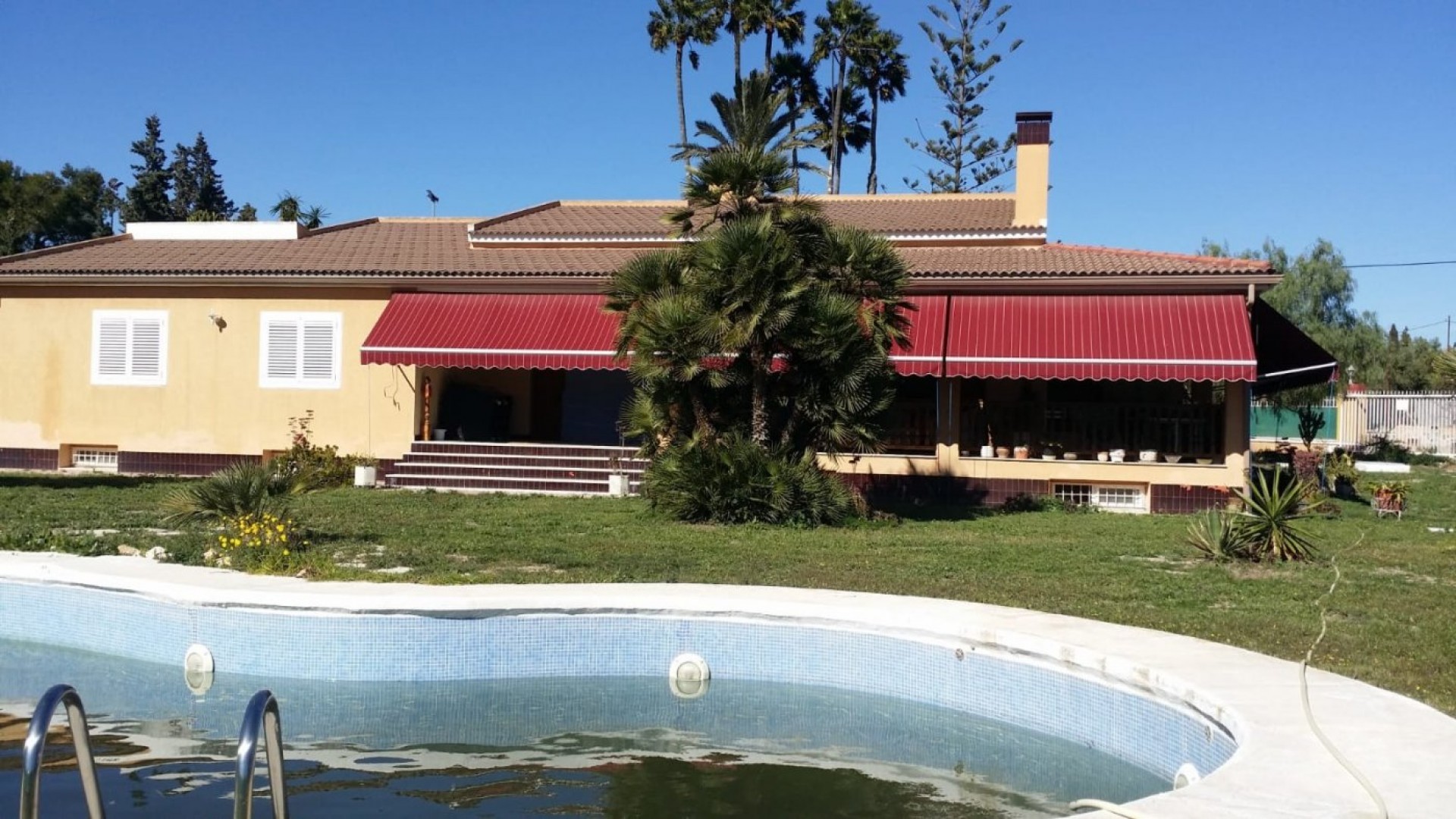 Herverkoop - Finca Landelijk pand -
Elche