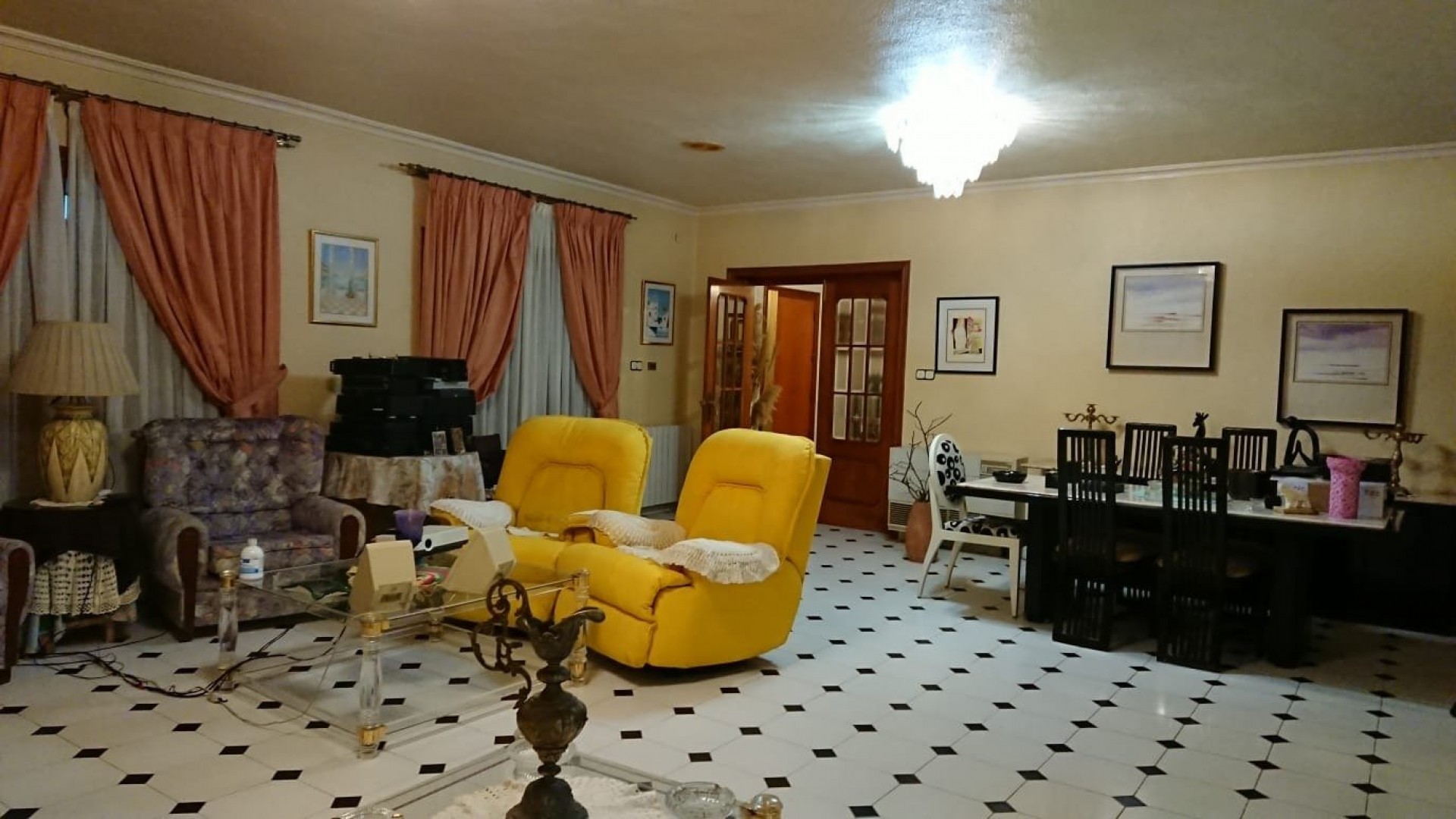 Herverkoop - Finca Landelijk pand -
Elche