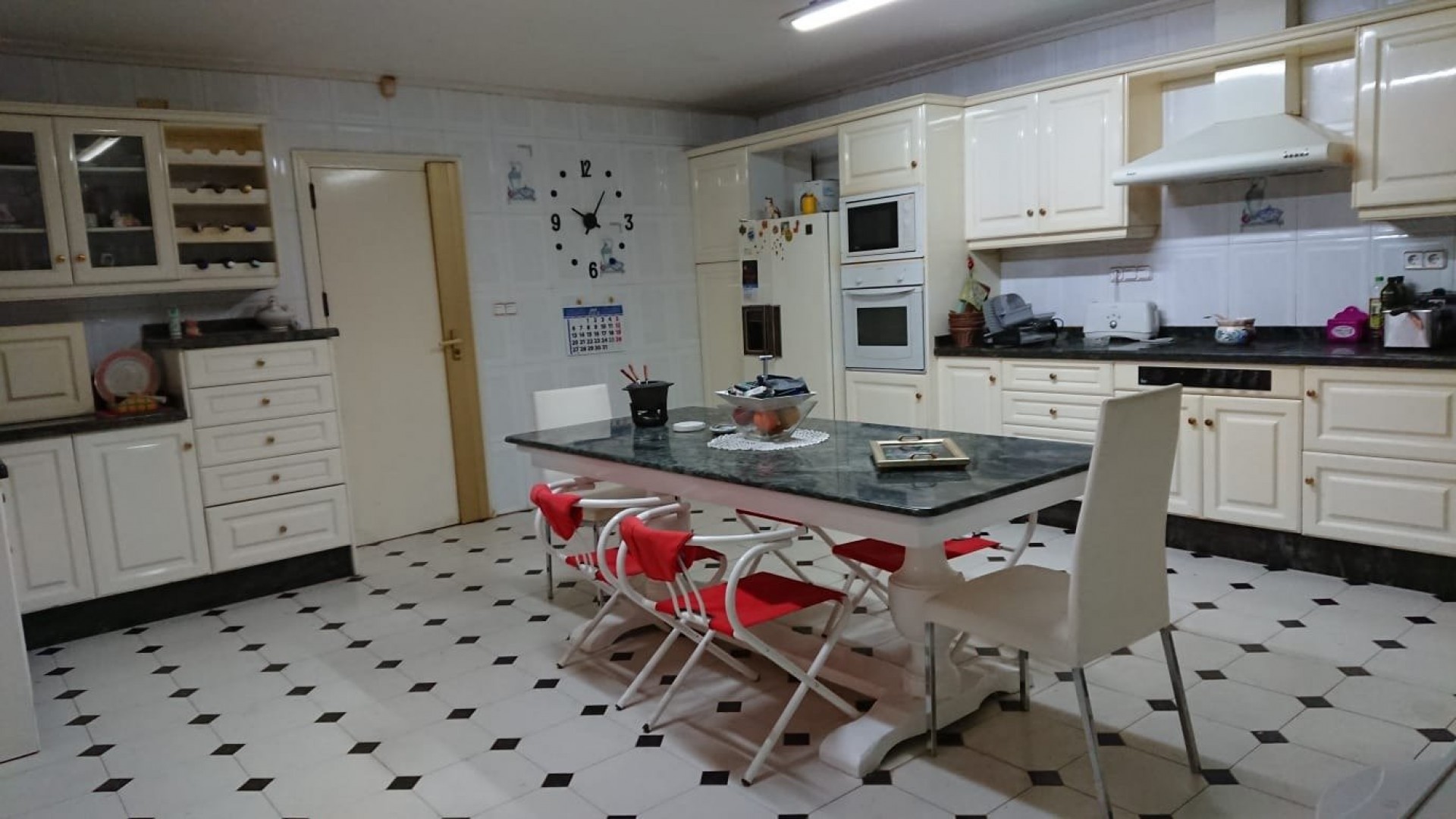 Herverkoop - Finca Landelijk pand -
Elche