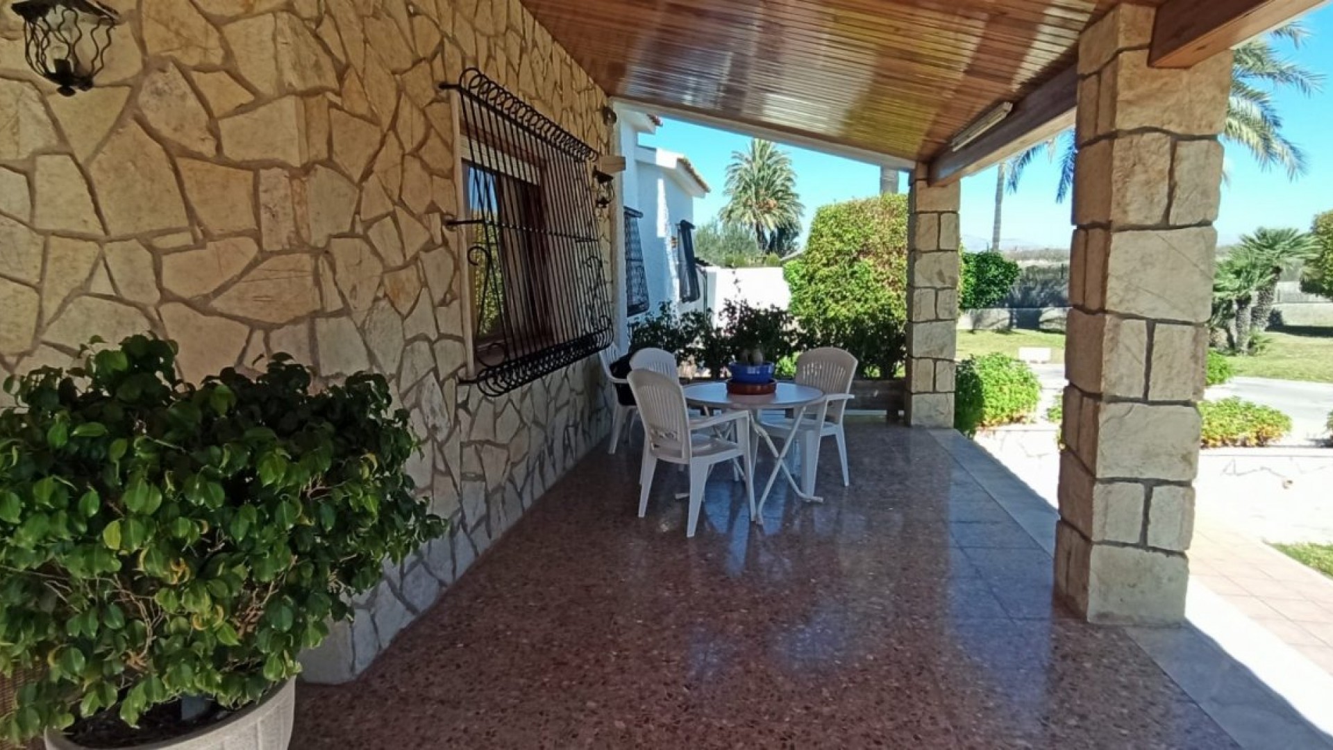 Herverkoop - Finca Landelijk pand -
Elche