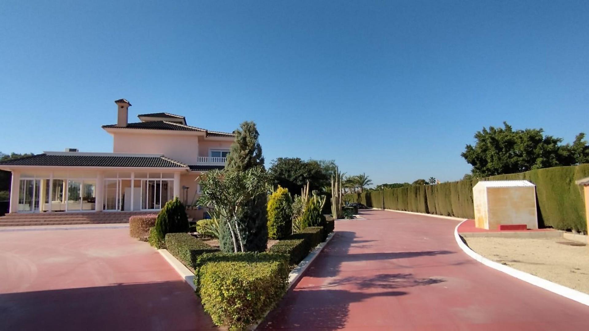 Herverkoop - Finca Landelijk pand -
Elche