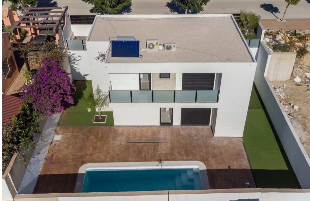 Herverkoop - Finca Landelijk pand -
Fortuna