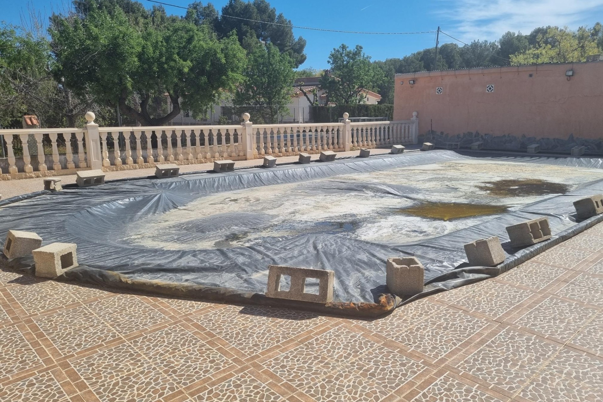 Herverkoop - Finca Landelijk pand -
Hondón de las Nieves