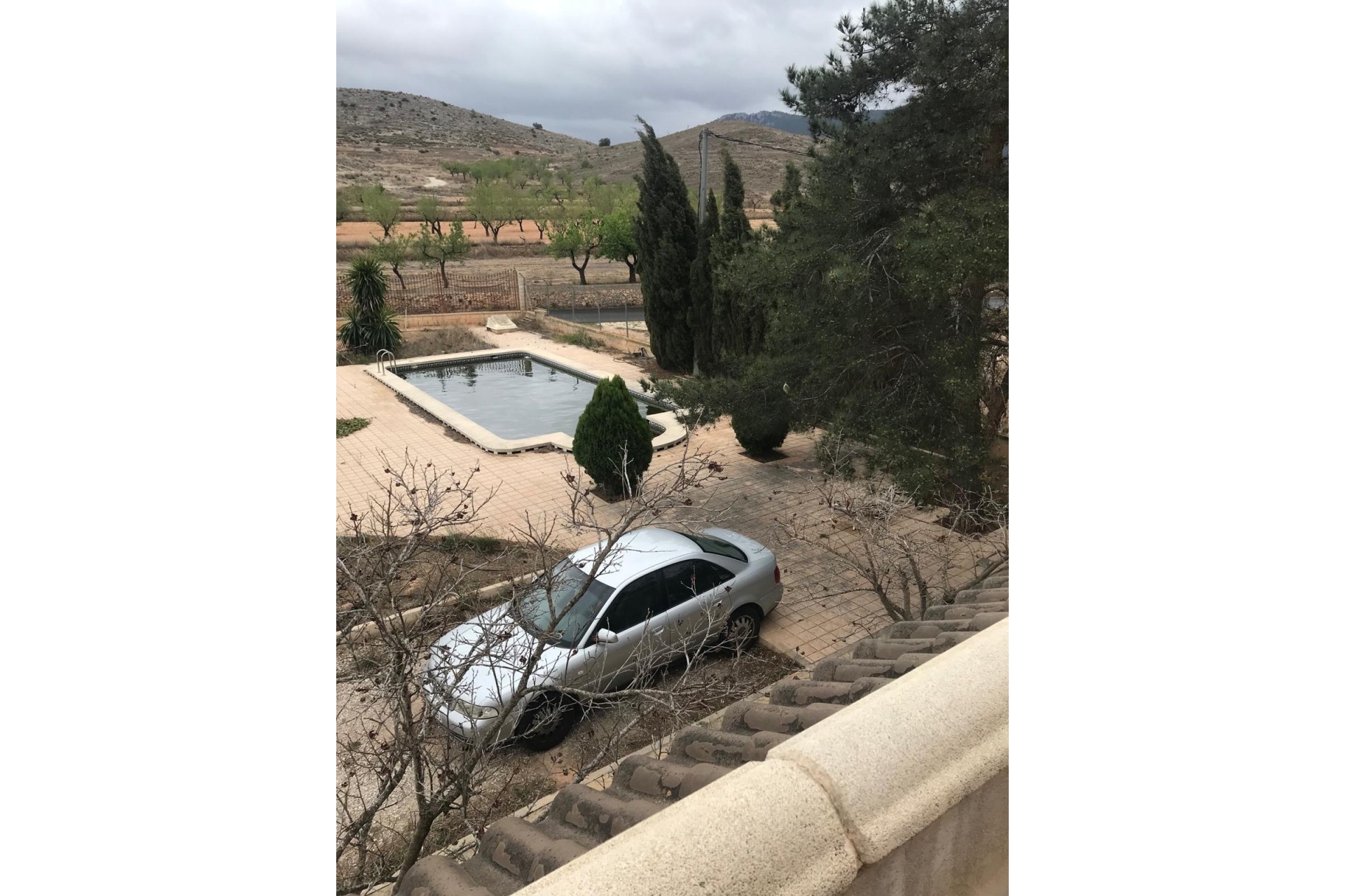 Herverkoop - Finca Landelijk pand -
Hondón de las Nieves