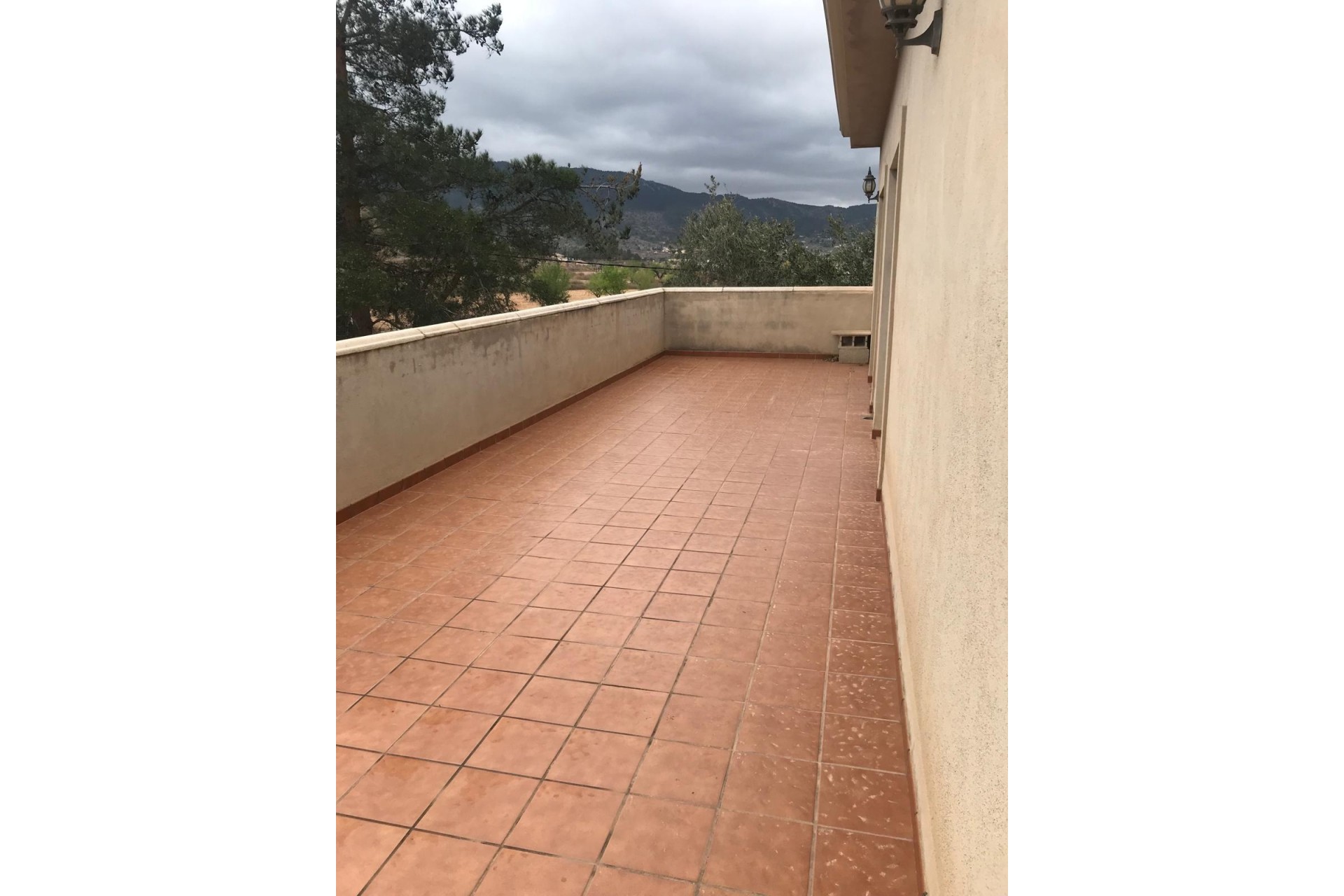 Herverkoop - Finca Landelijk pand -
Hondón de las Nieves