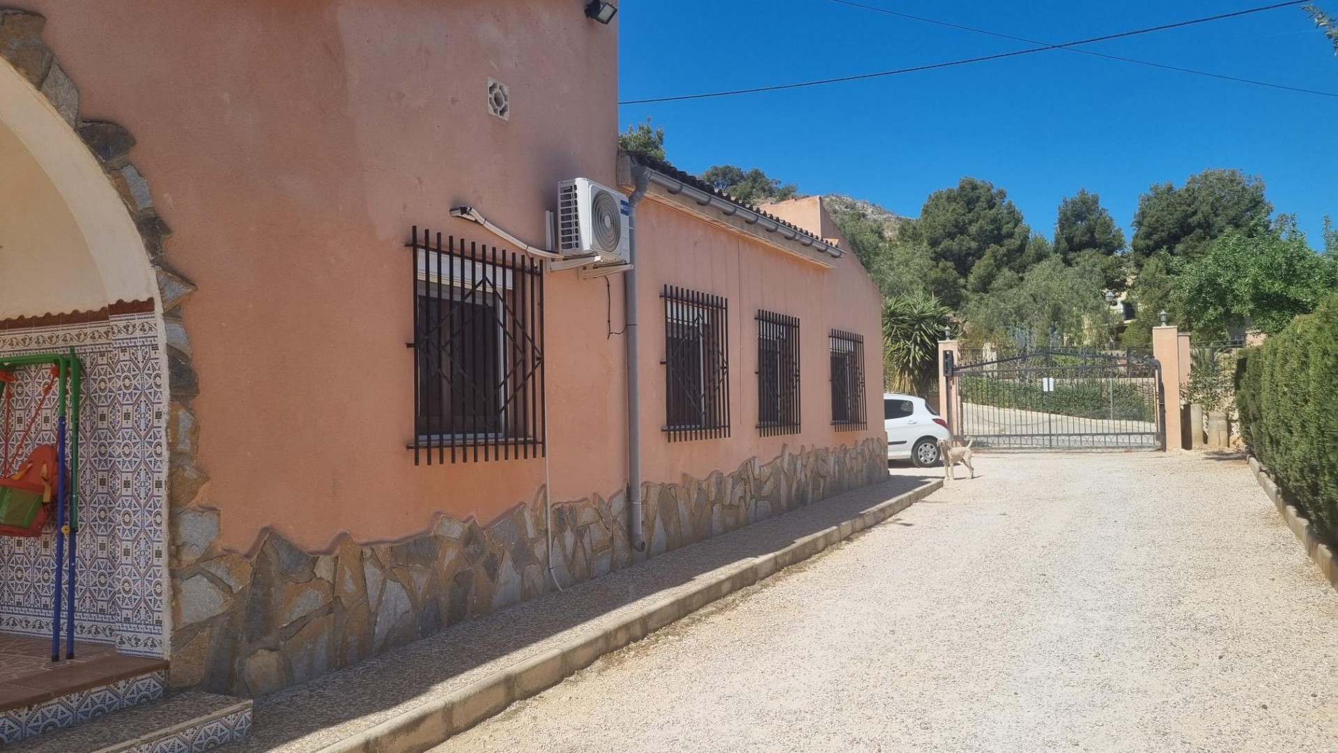 Herverkoop - Finca Landelijk pand -
Hondón de las Nieves