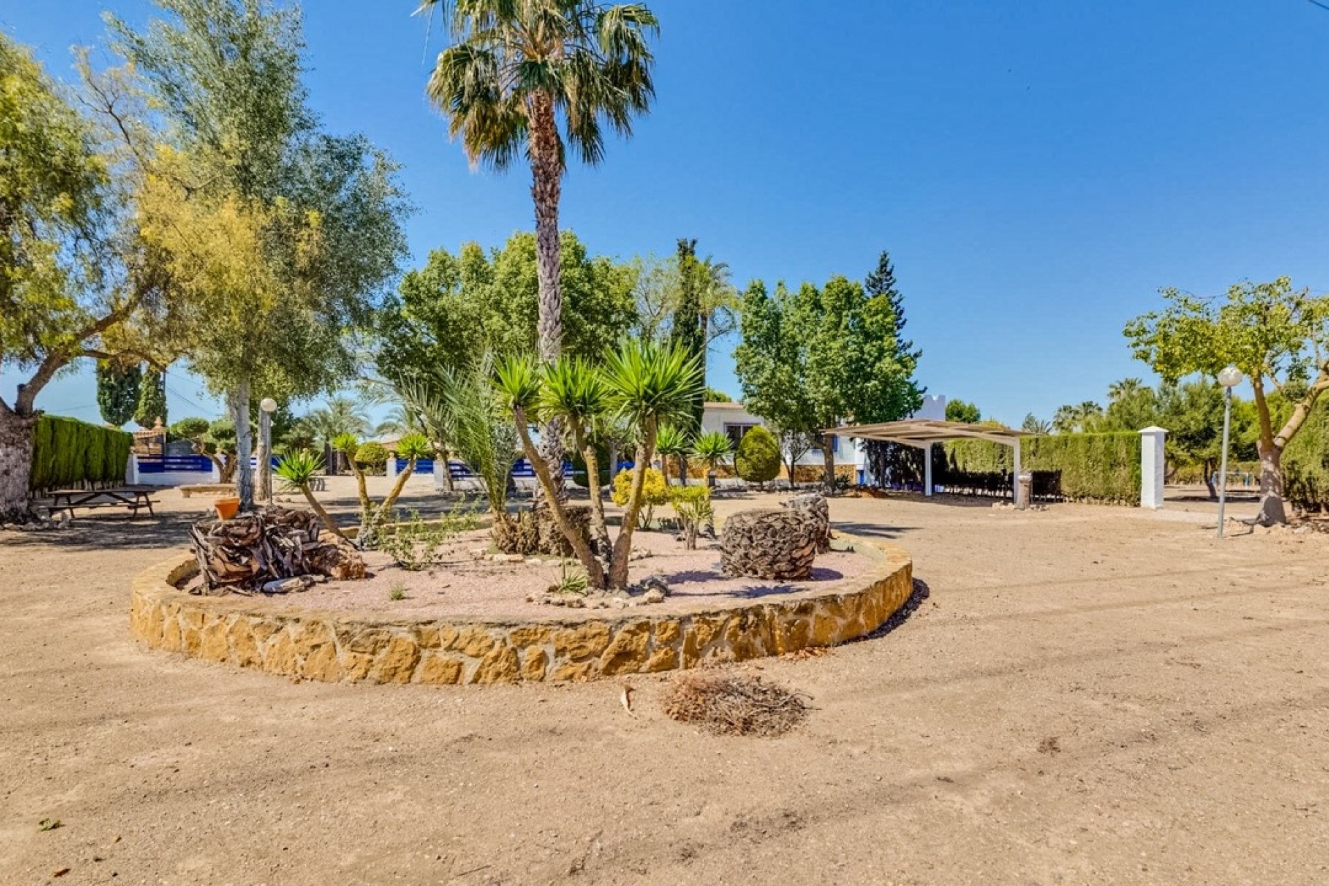 Herverkoop - Finca Landelijk pand -
Jacarilla