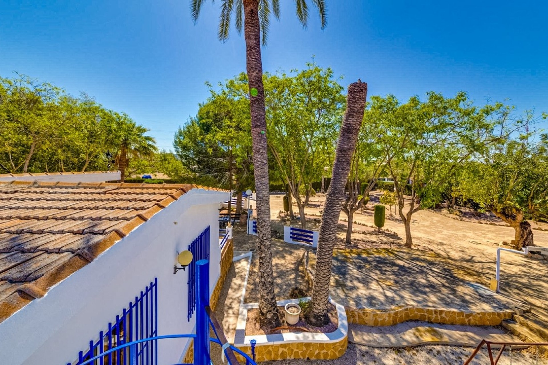 Herverkoop - Finca Landelijk pand -
Jacarilla