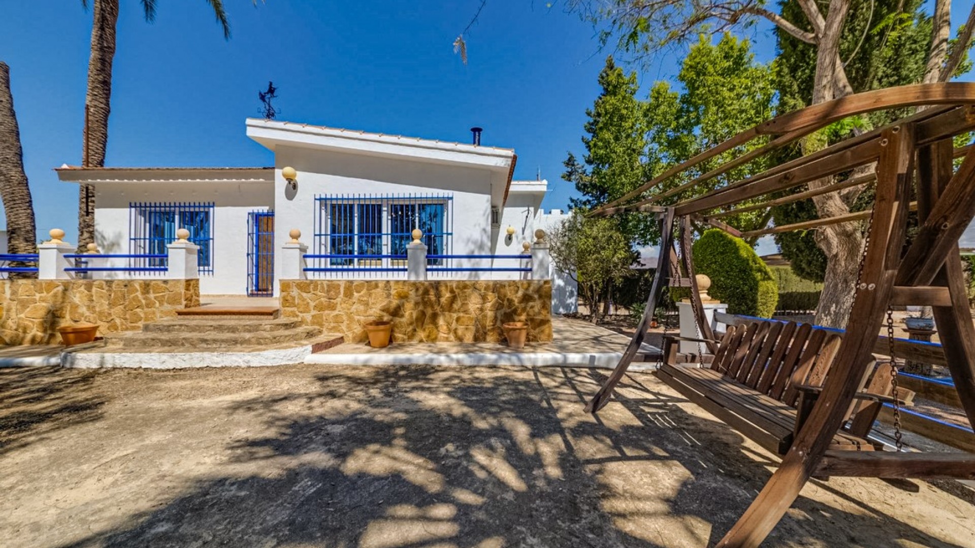 Herverkoop - Finca Landelijk pand -
Jacarilla