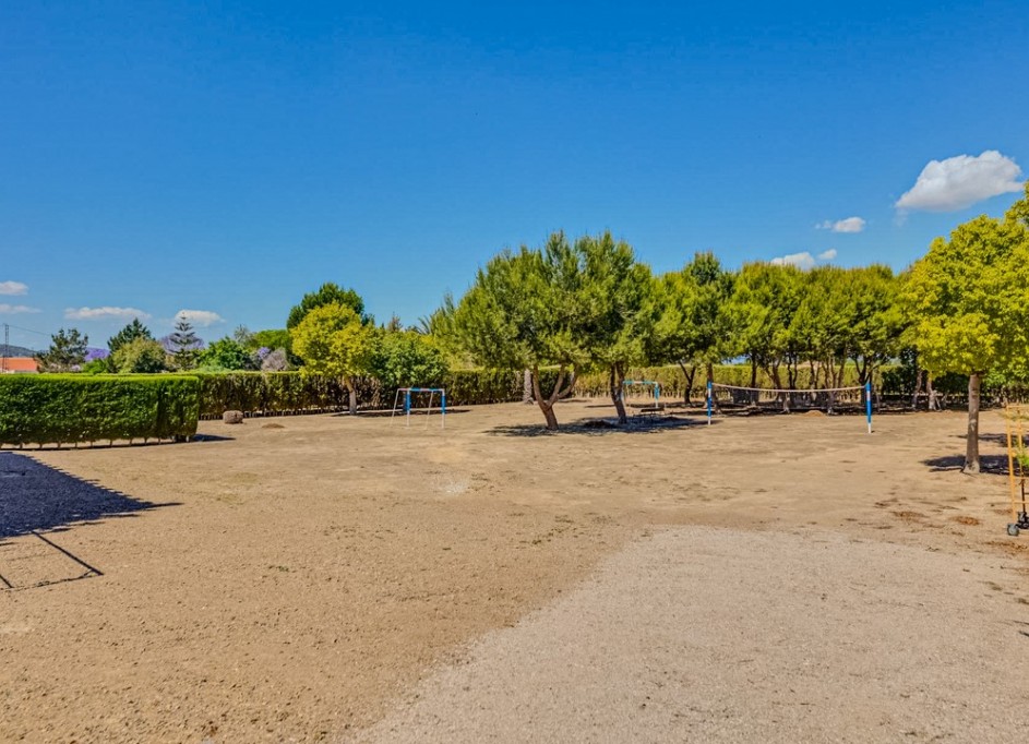 Herverkoop - Finca Landelijk pand -
Jacarilla