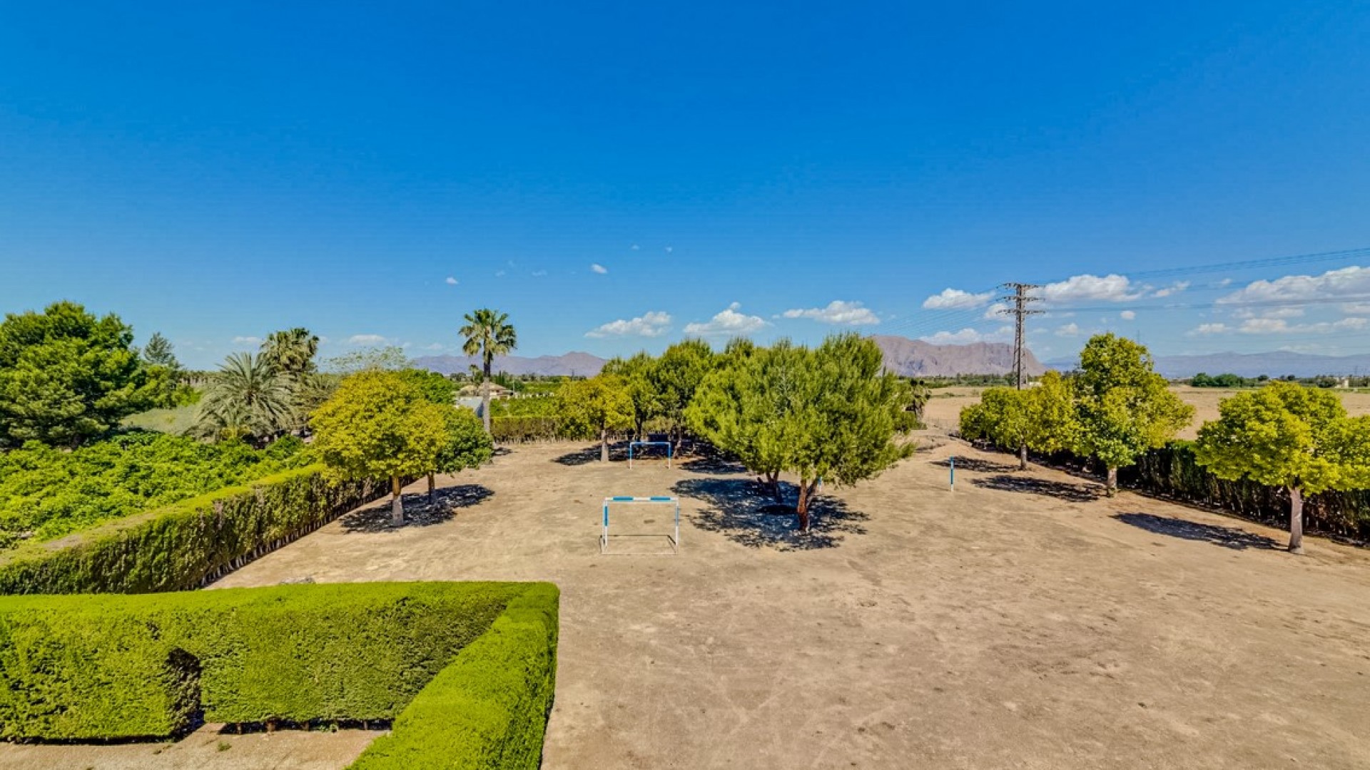 Herverkoop - Finca Landelijk pand -
Jacarilla