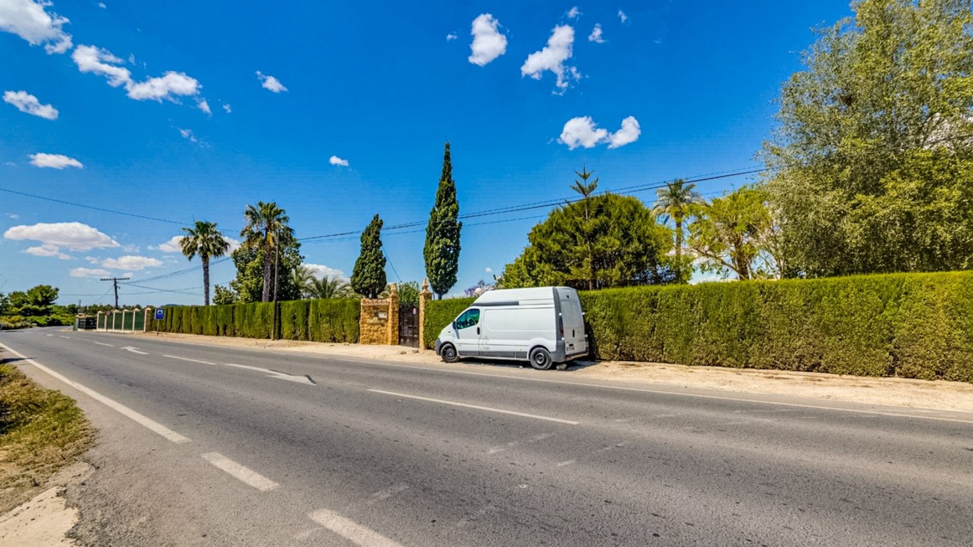 Herverkoop - Finca Landelijk pand -
Jacarilla