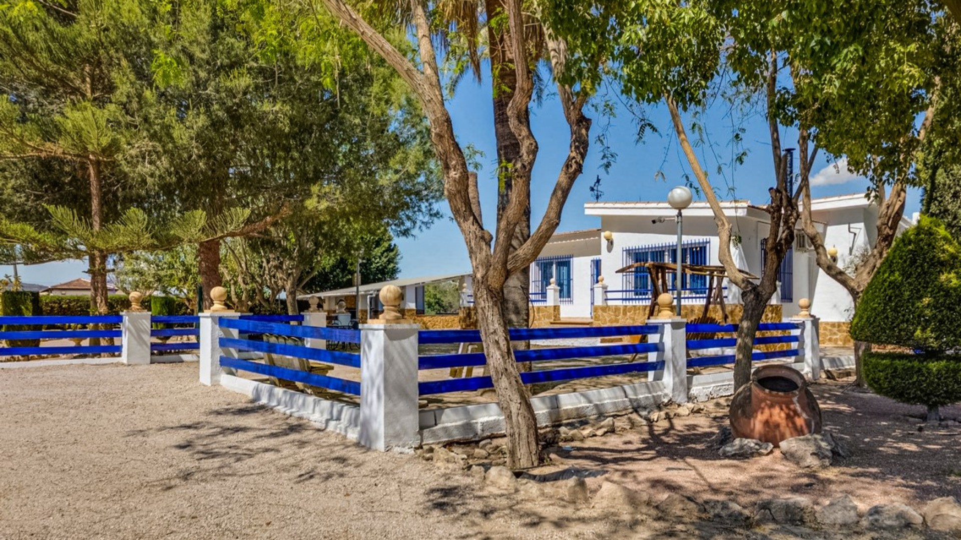 Herverkoop - Finca Landelijk pand -
Jacarilla