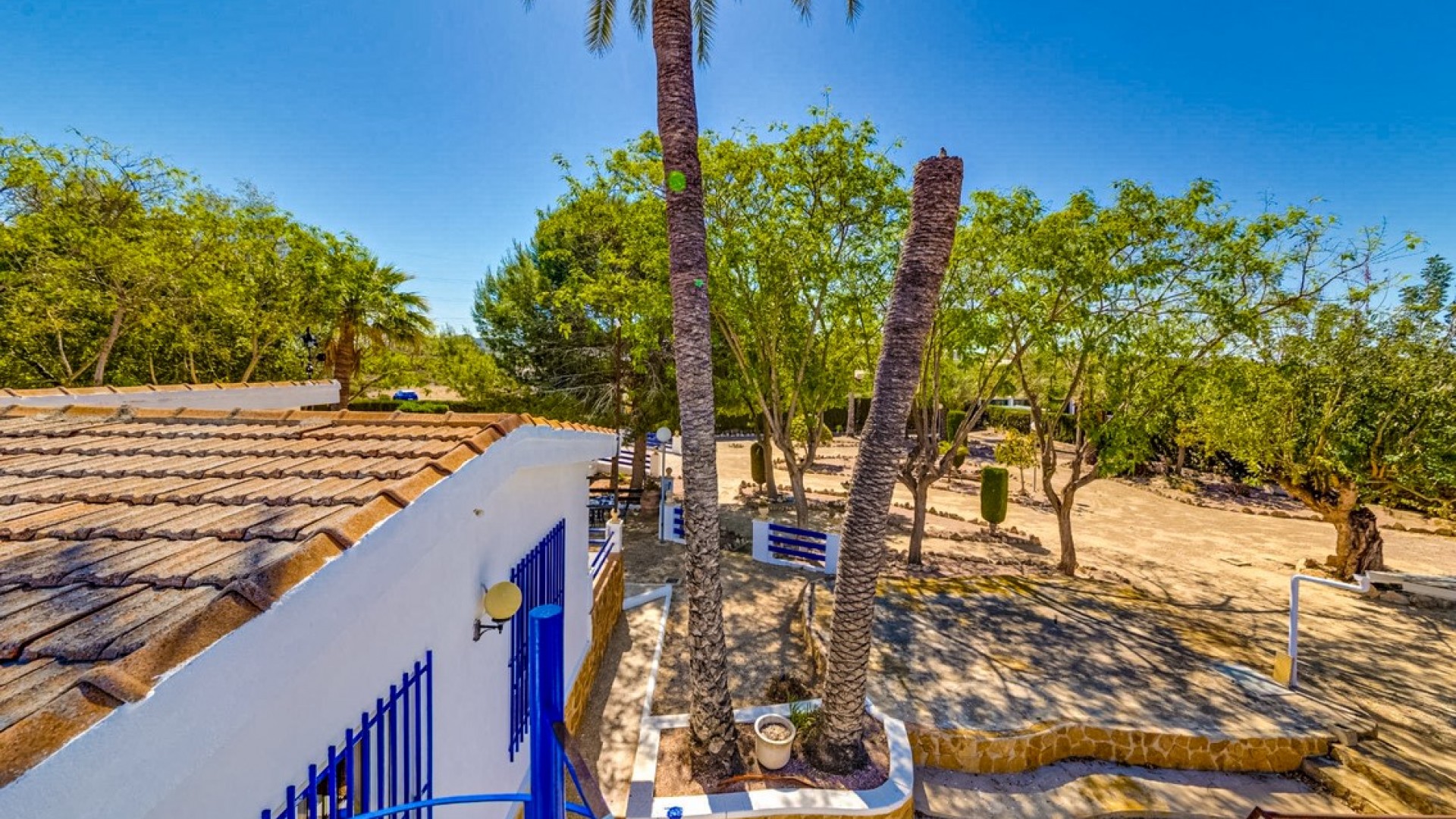 Herverkoop - Finca Landelijk pand -
Jacarilla