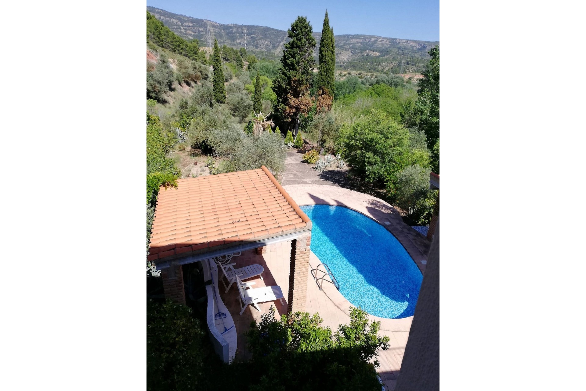 Herverkoop - Finca Landelijk pand -
Jalance