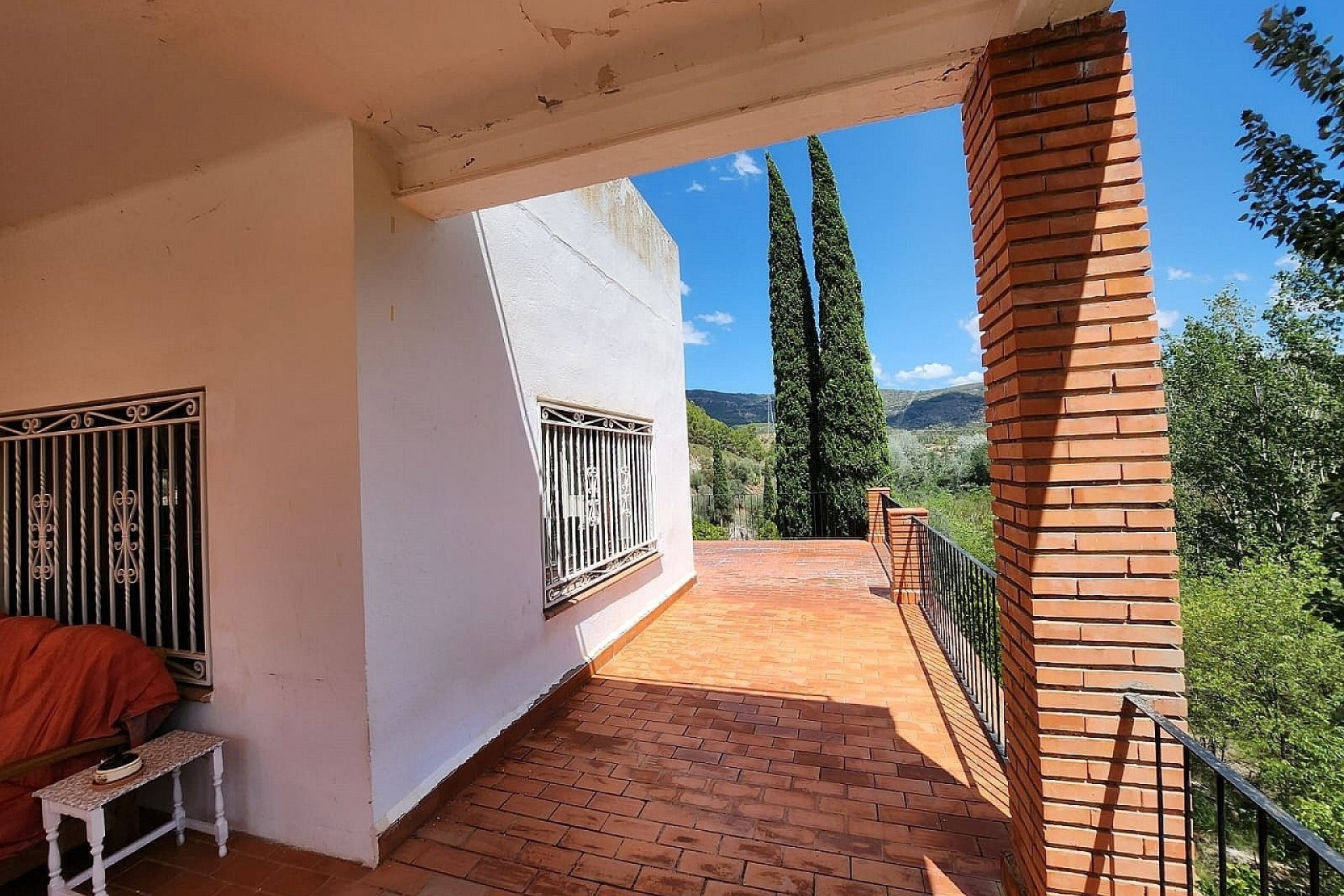 Herverkoop - Finca Landelijk pand -
Jalance