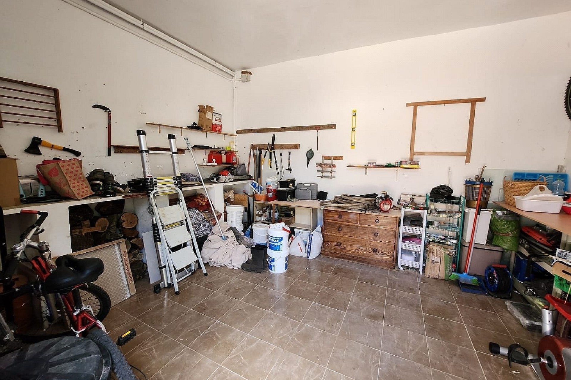 Herverkoop - Finca Landelijk pand -
Jalance