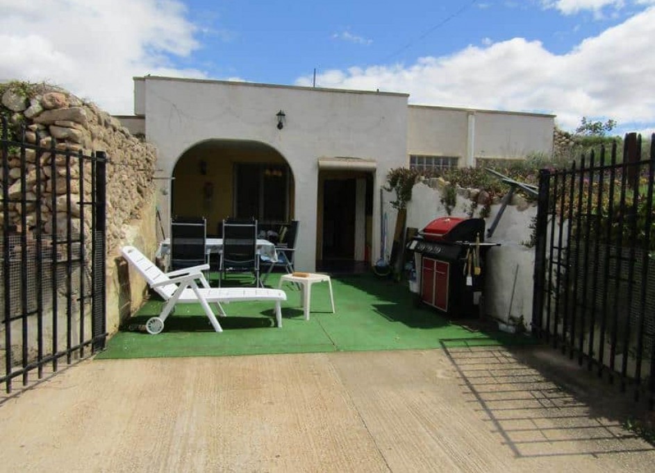 Herverkoop - Finca Landelijk pand -
La Romana