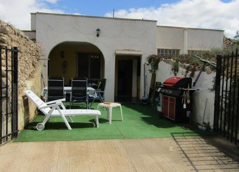 Herverkoop - Finca Landelijk pand -
La Romana