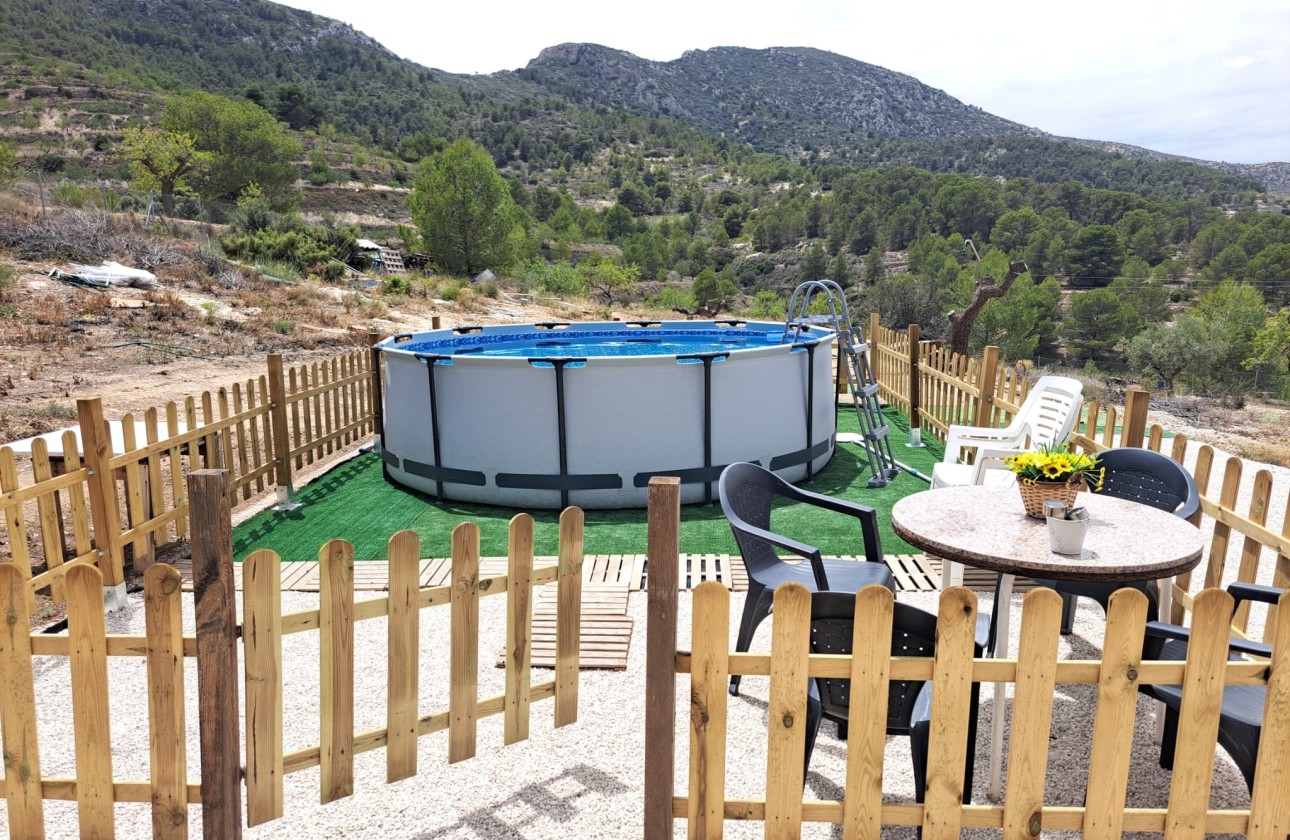 Herverkoop - Finca Landelijk pand -
La Romana