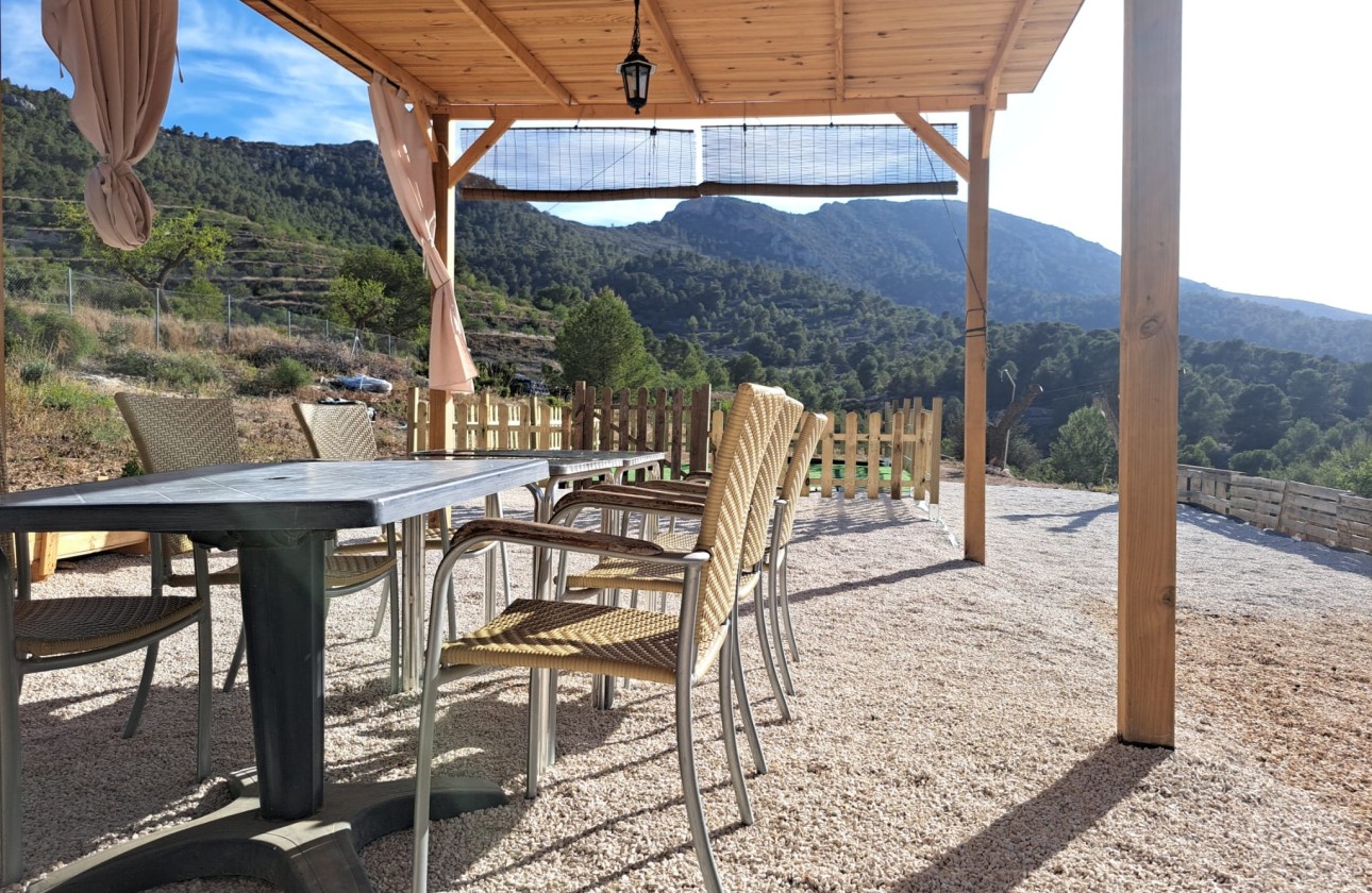 Herverkoop - Finca Landelijk pand -
La Romana