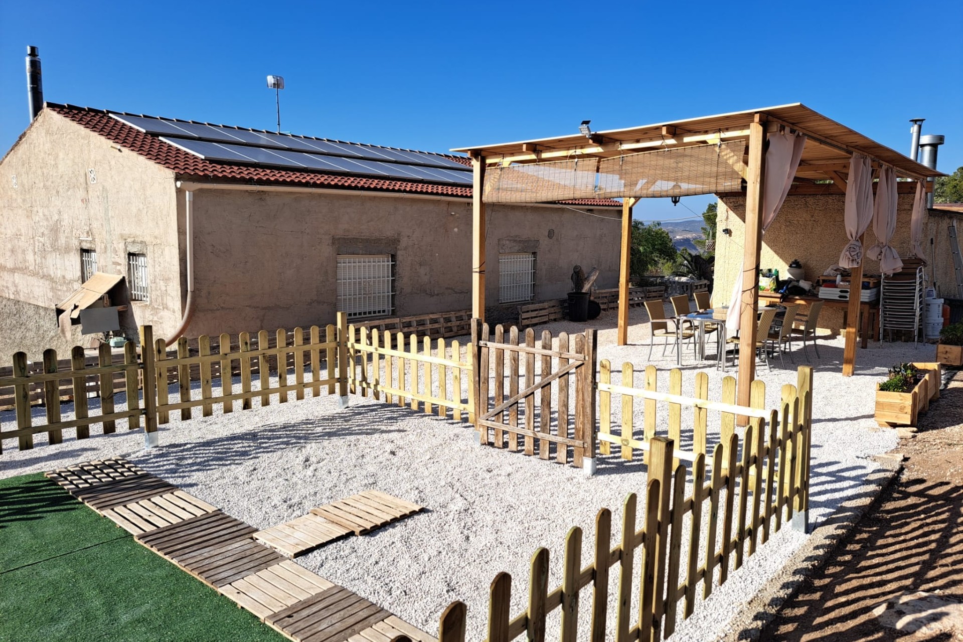 Herverkoop - Finca Landelijk pand -
La Romana