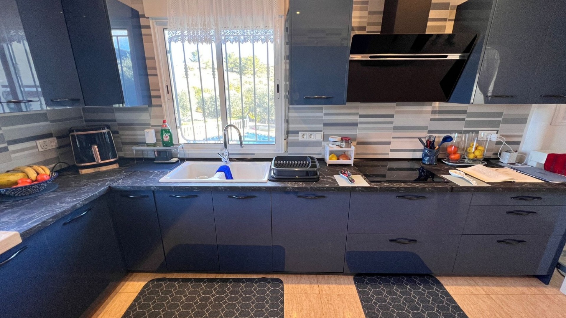 Herverkoop - Finca Landelijk pand -
La Zarza