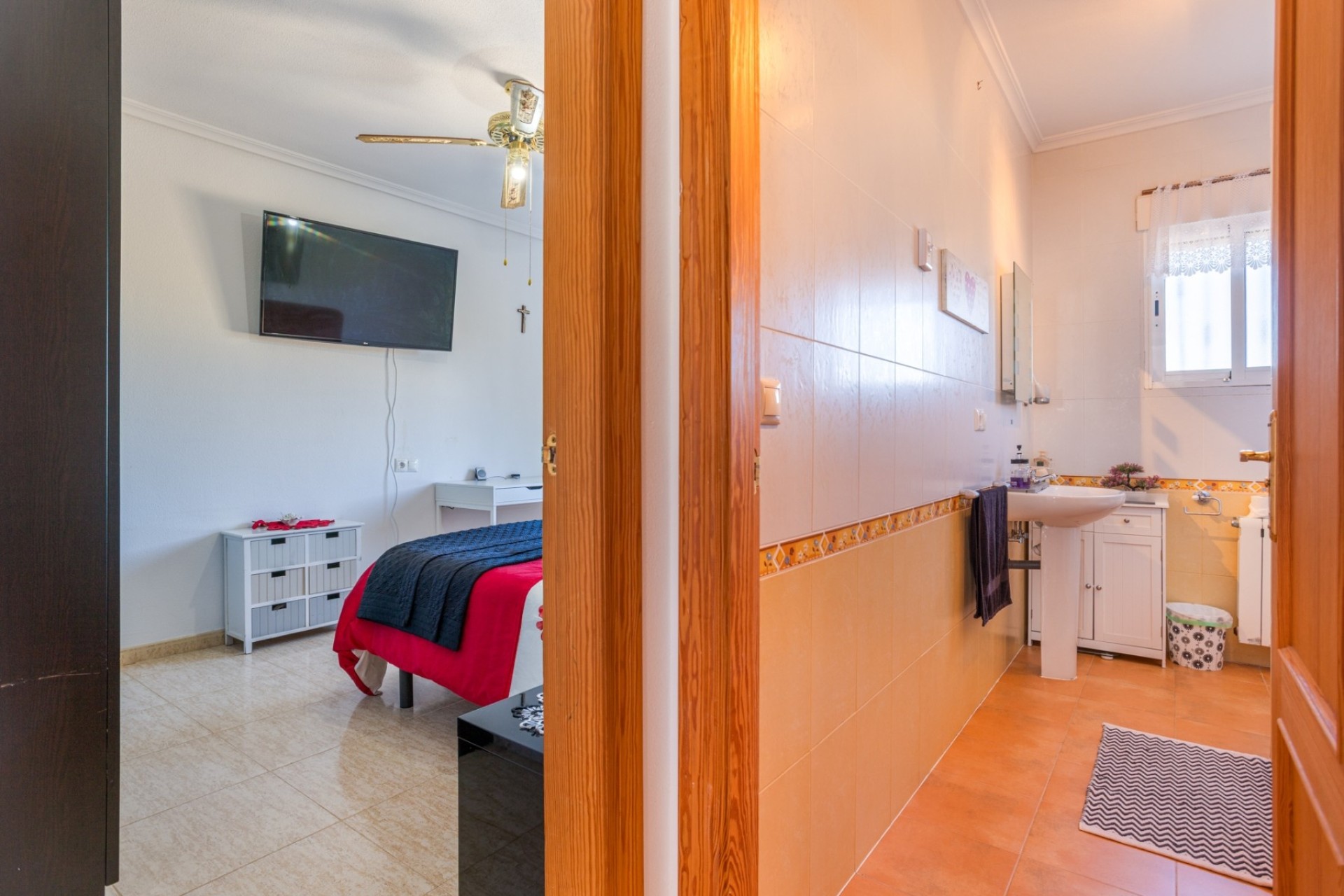 Herverkoop - Finca Landelijk pand -
La Zarza