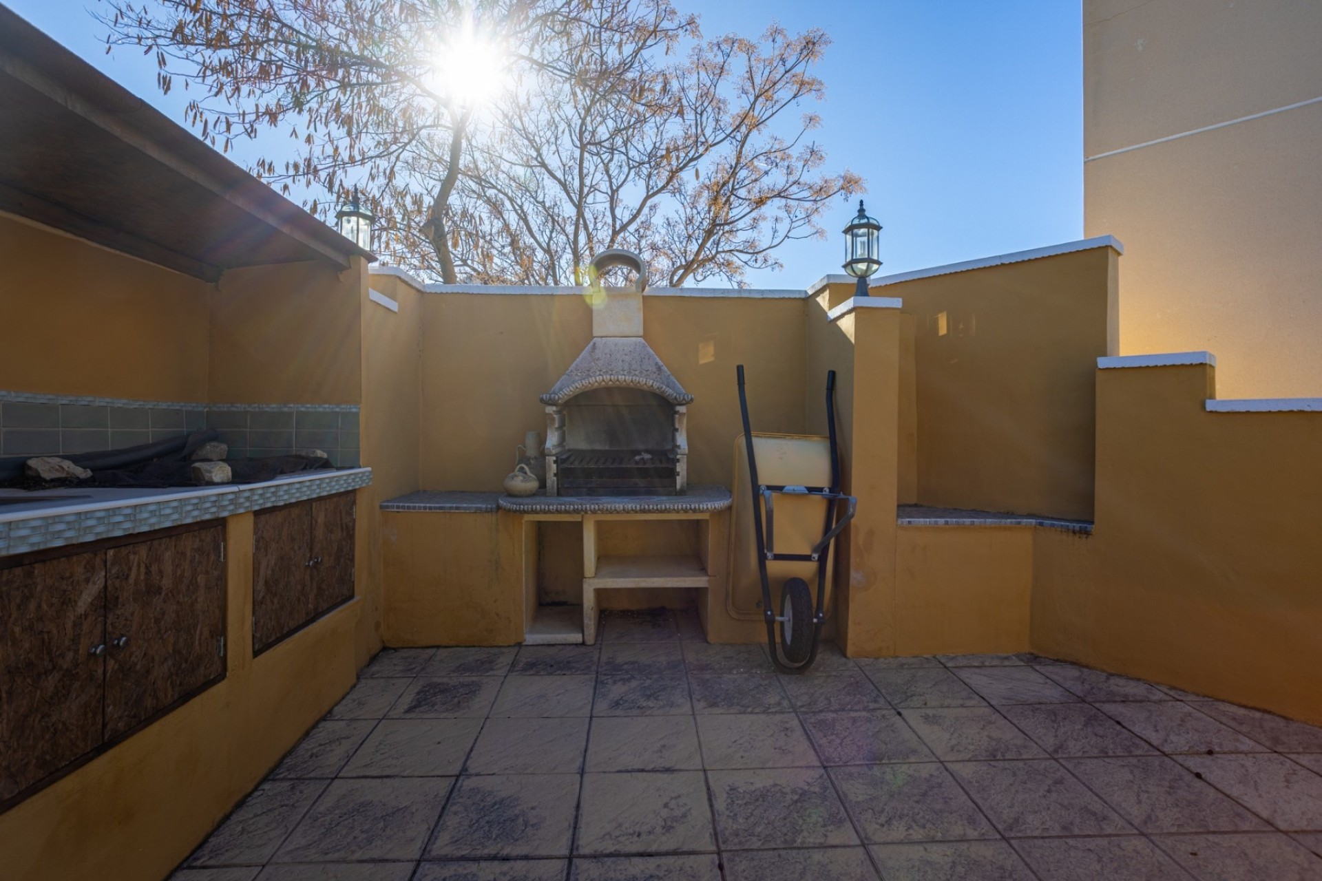 Herverkoop - Finca Landelijk pand -
La Zarza