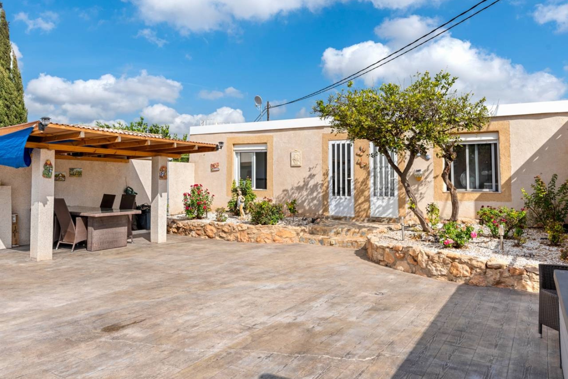 Herverkoop - Finca Landelijk pand -
Los Montesinos