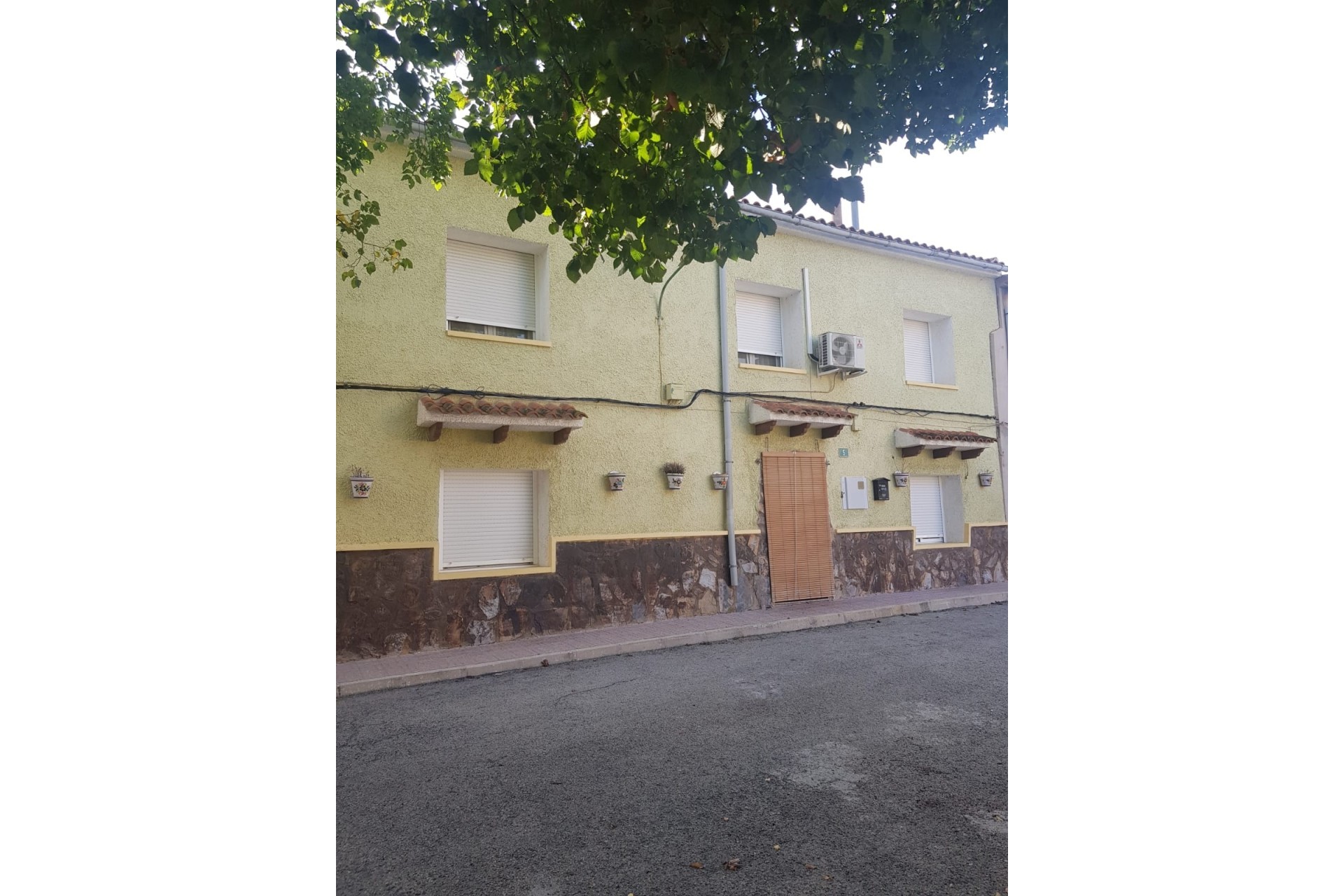 Herverkoop - Finca Landelijk pand -
Monóvar