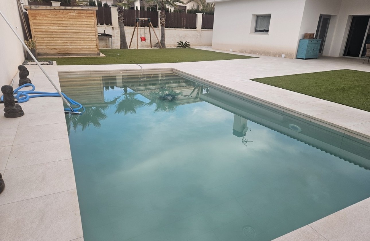 Herverkoop - Finca Landelijk pand -
Monóvar