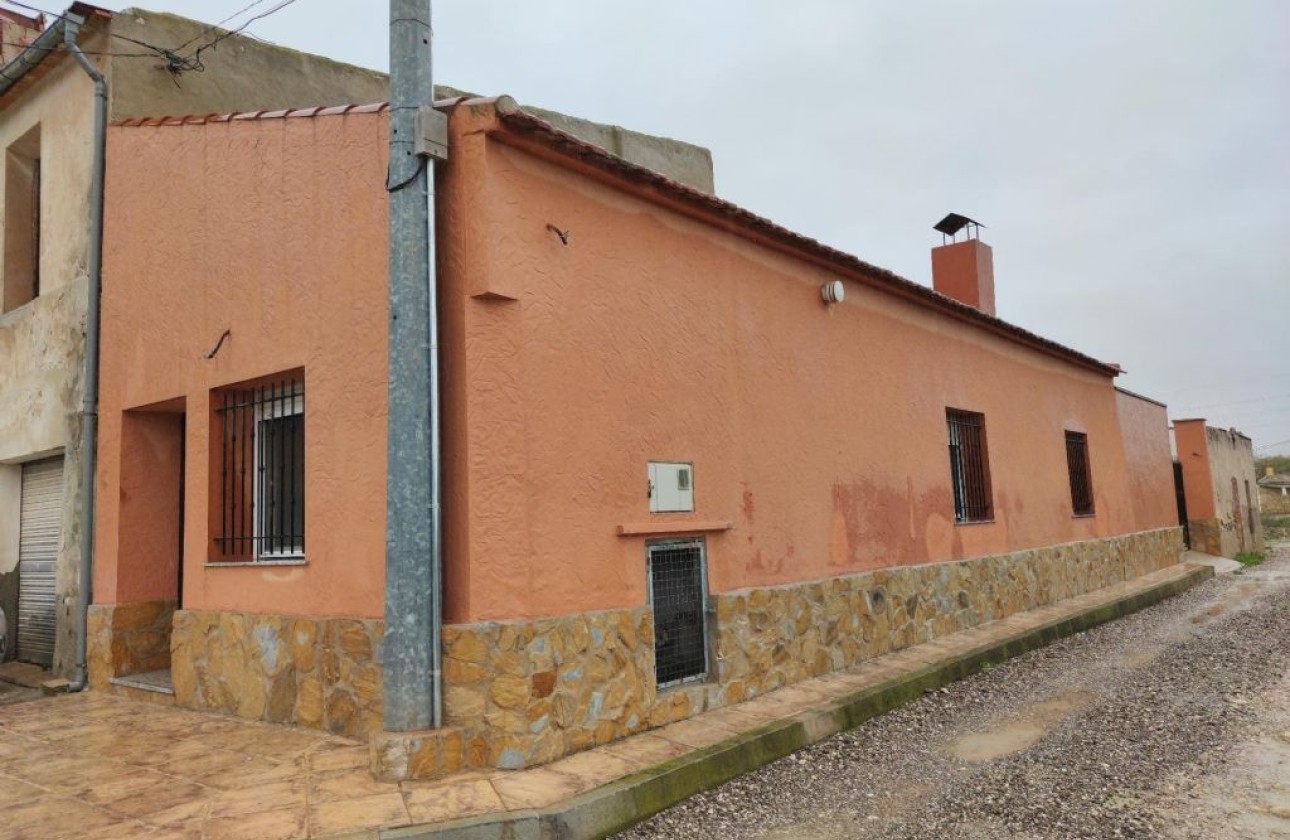 Herverkoop - Finca Landelijk pand -
Novelda