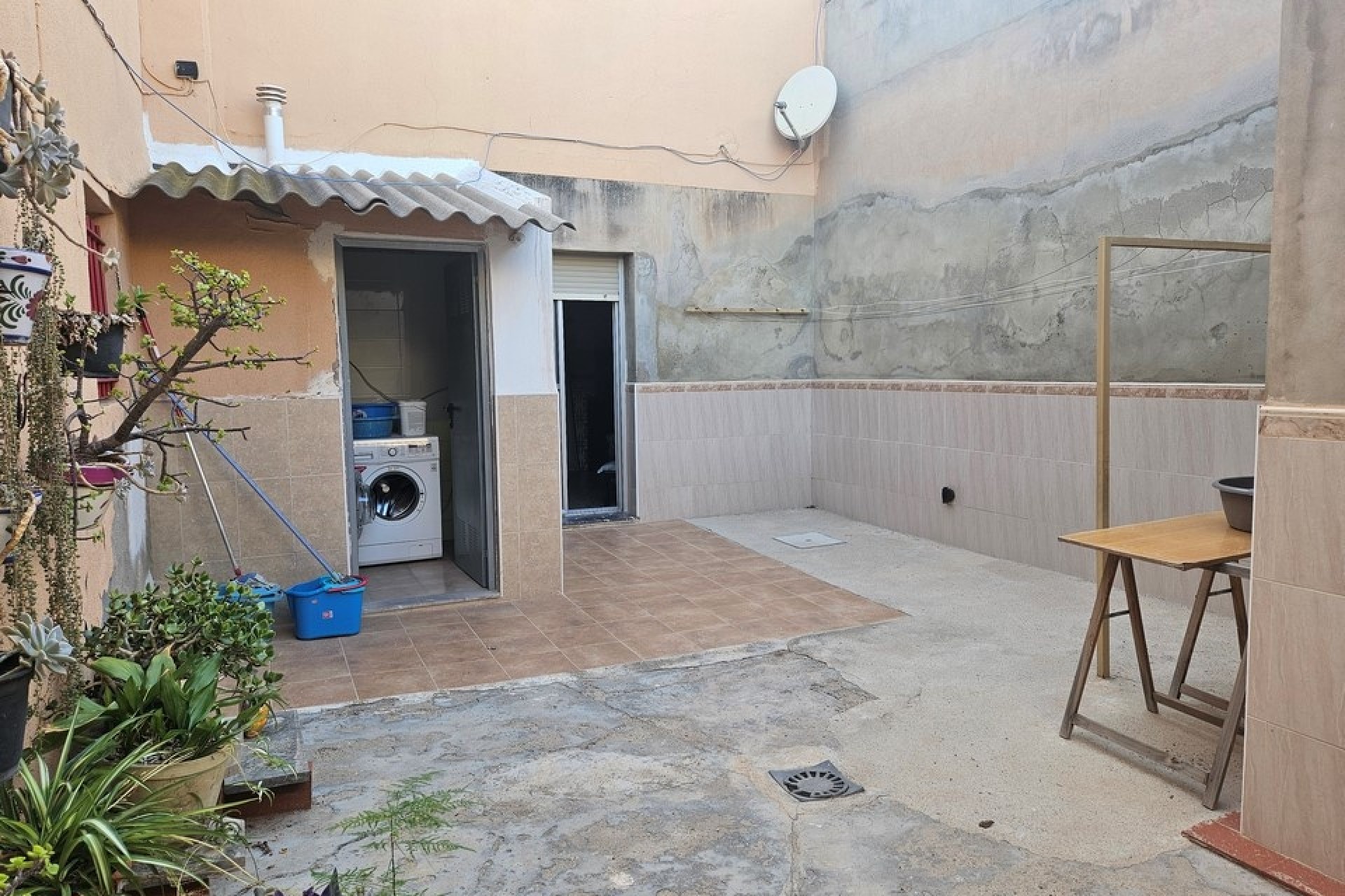 Herverkoop - Finca Landelijk pand -
Novelda