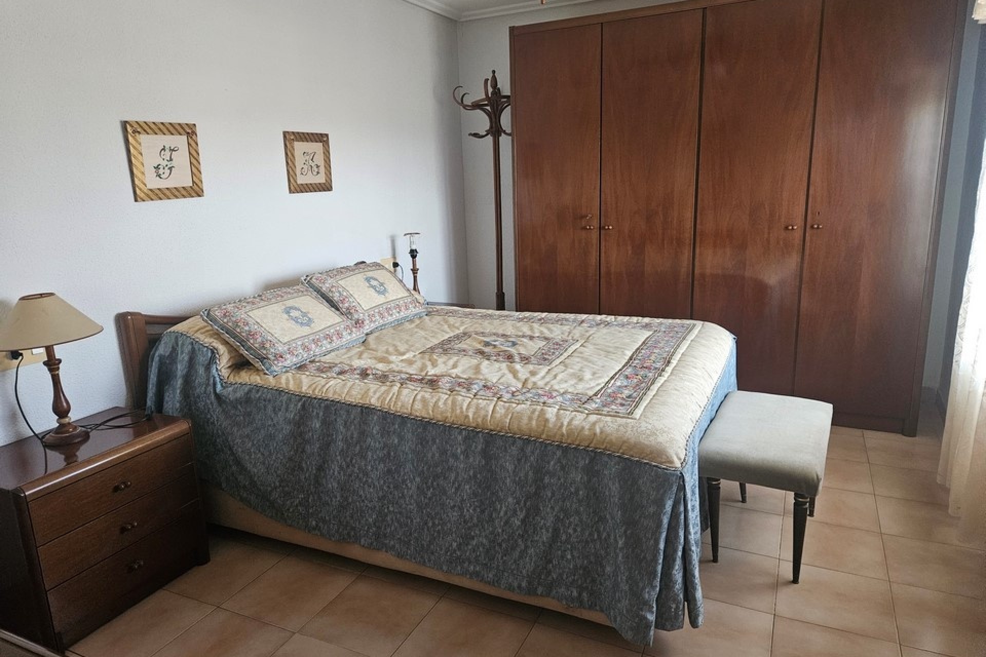 Herverkoop - Finca Landelijk pand -
Novelda