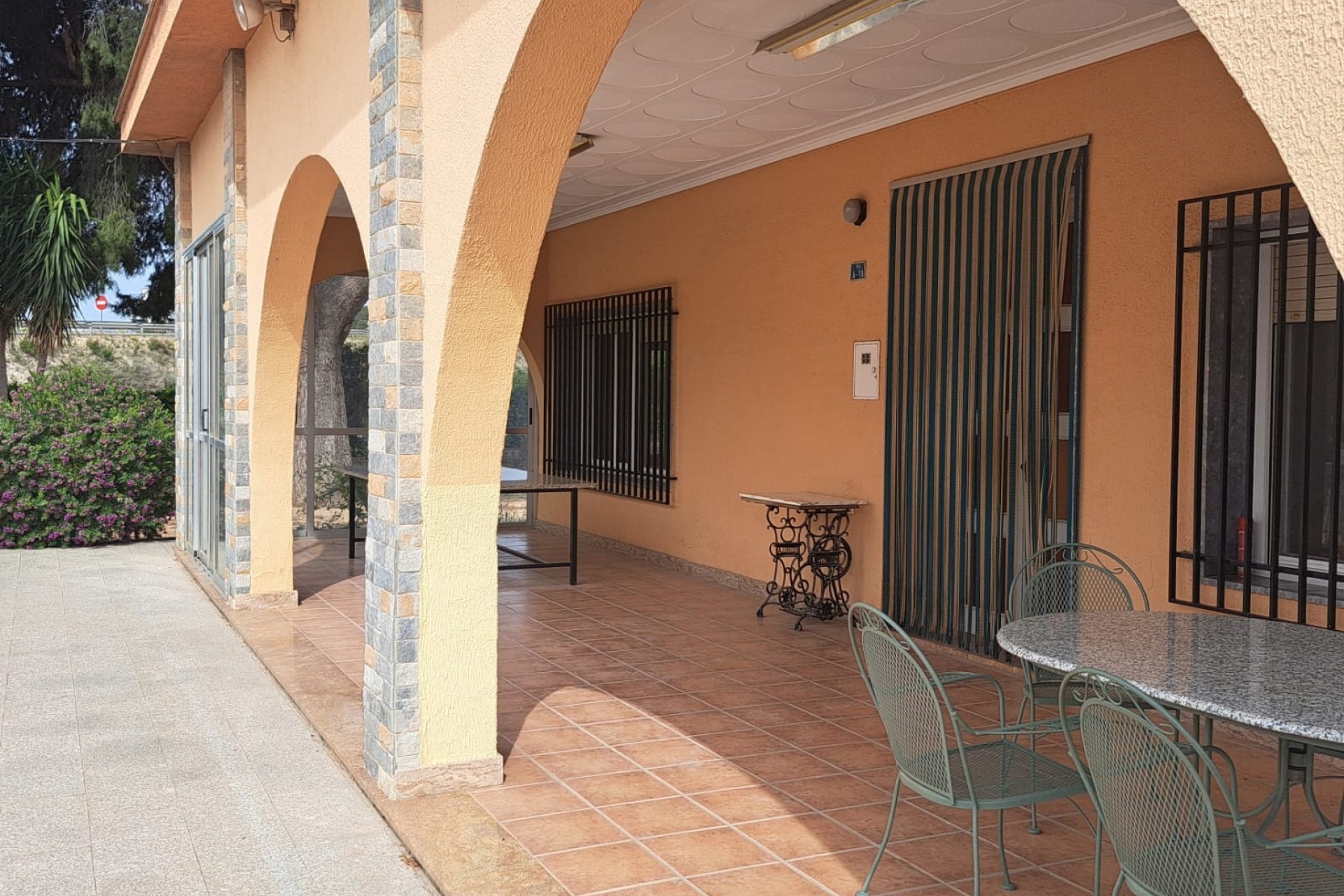 Herverkoop - Finca Landelijk pand -
Novelda