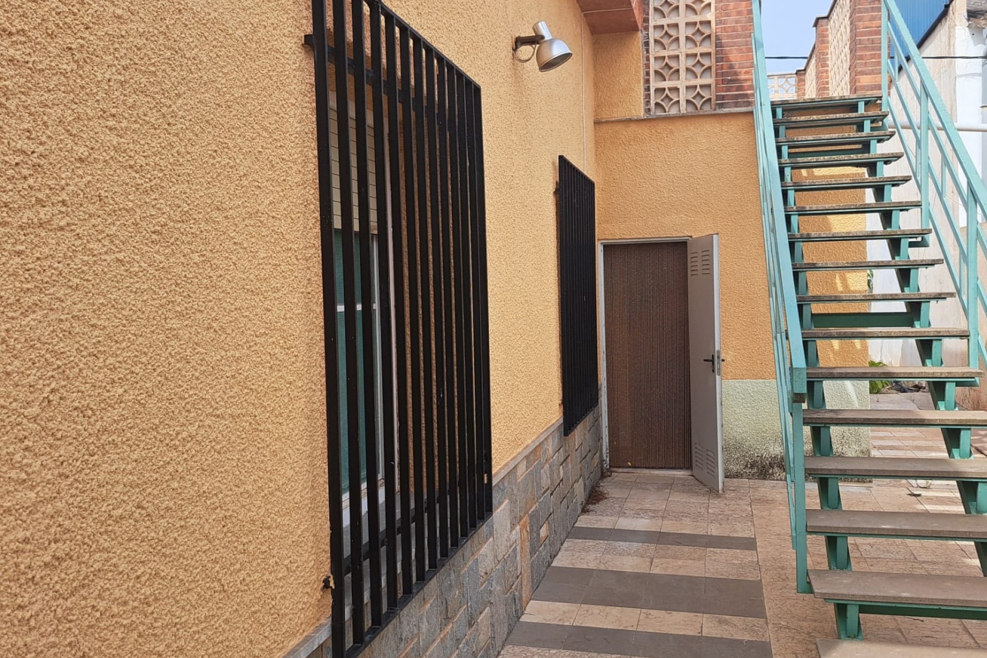 Herverkoop - Finca Landelijk pand -
Novelda