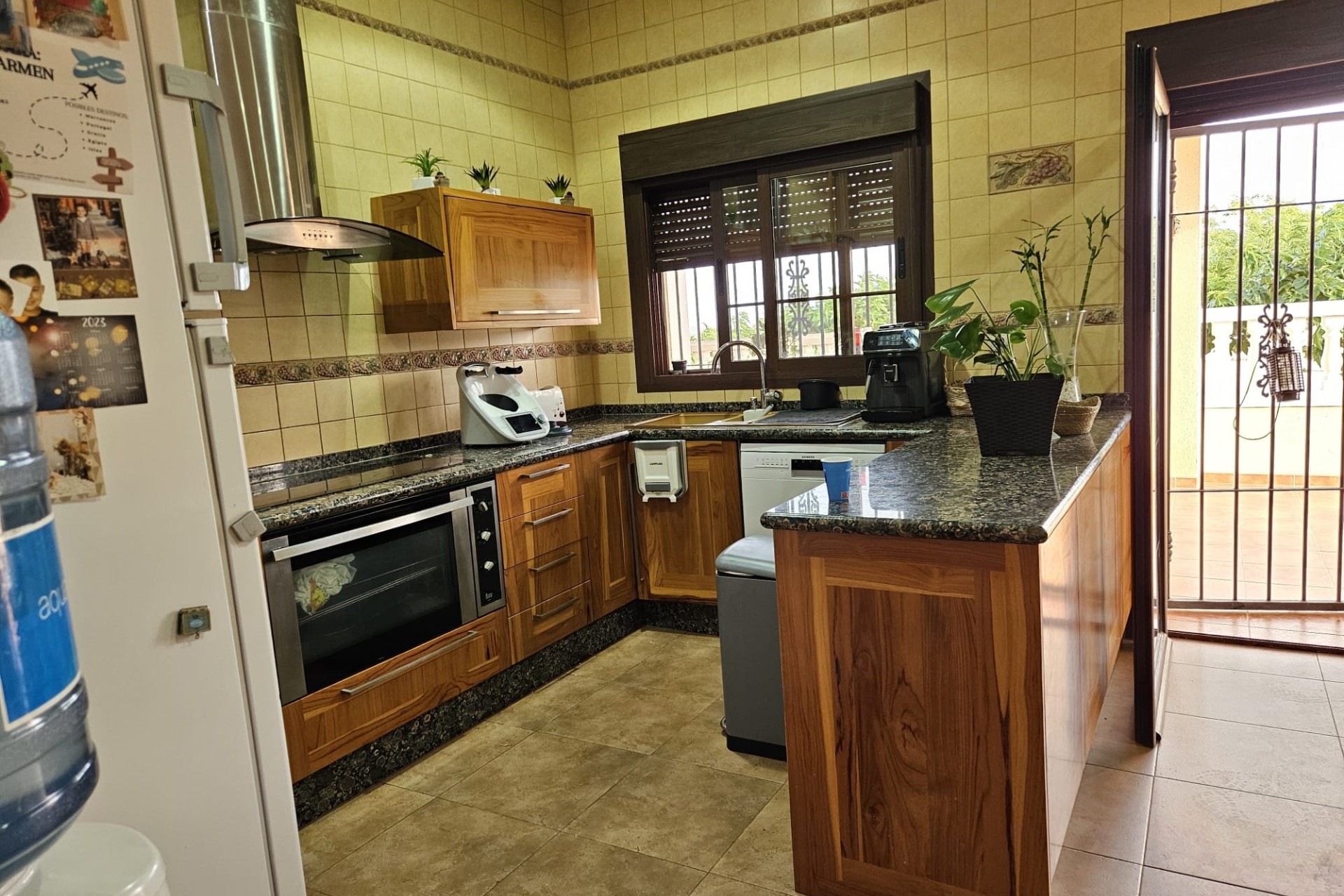 Herverkoop - Finca Landelijk pand -
Novelda