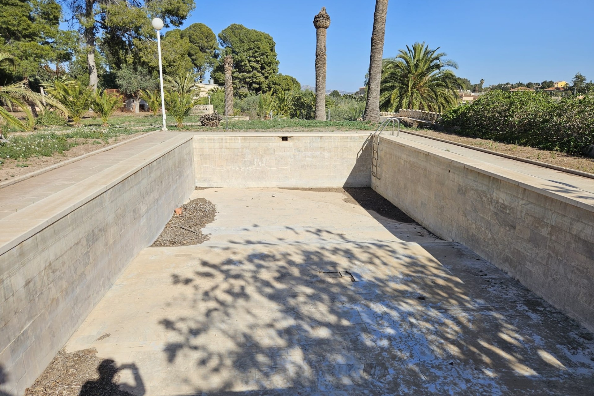 Herverkoop - Finca Landelijk pand -
Novelda